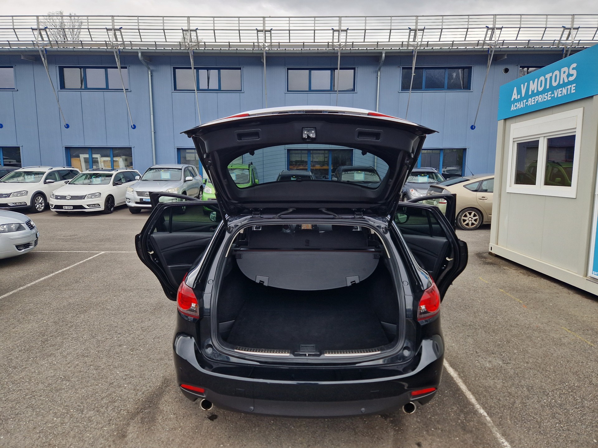 MAZDA 6 Sportwagon 2.2 D 16V Ambition-image-7