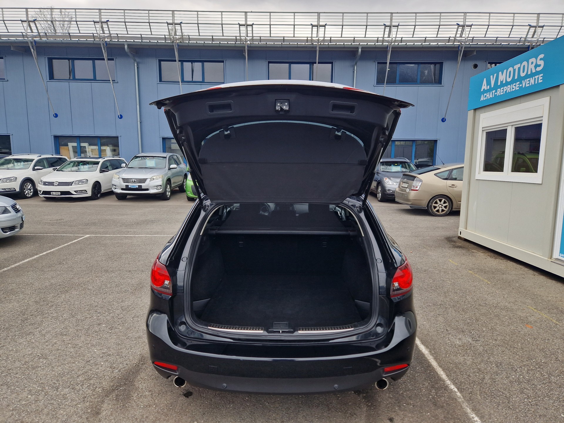 MAZDA 6 Sportwagon 2.2 D 16V Ambition-image-6