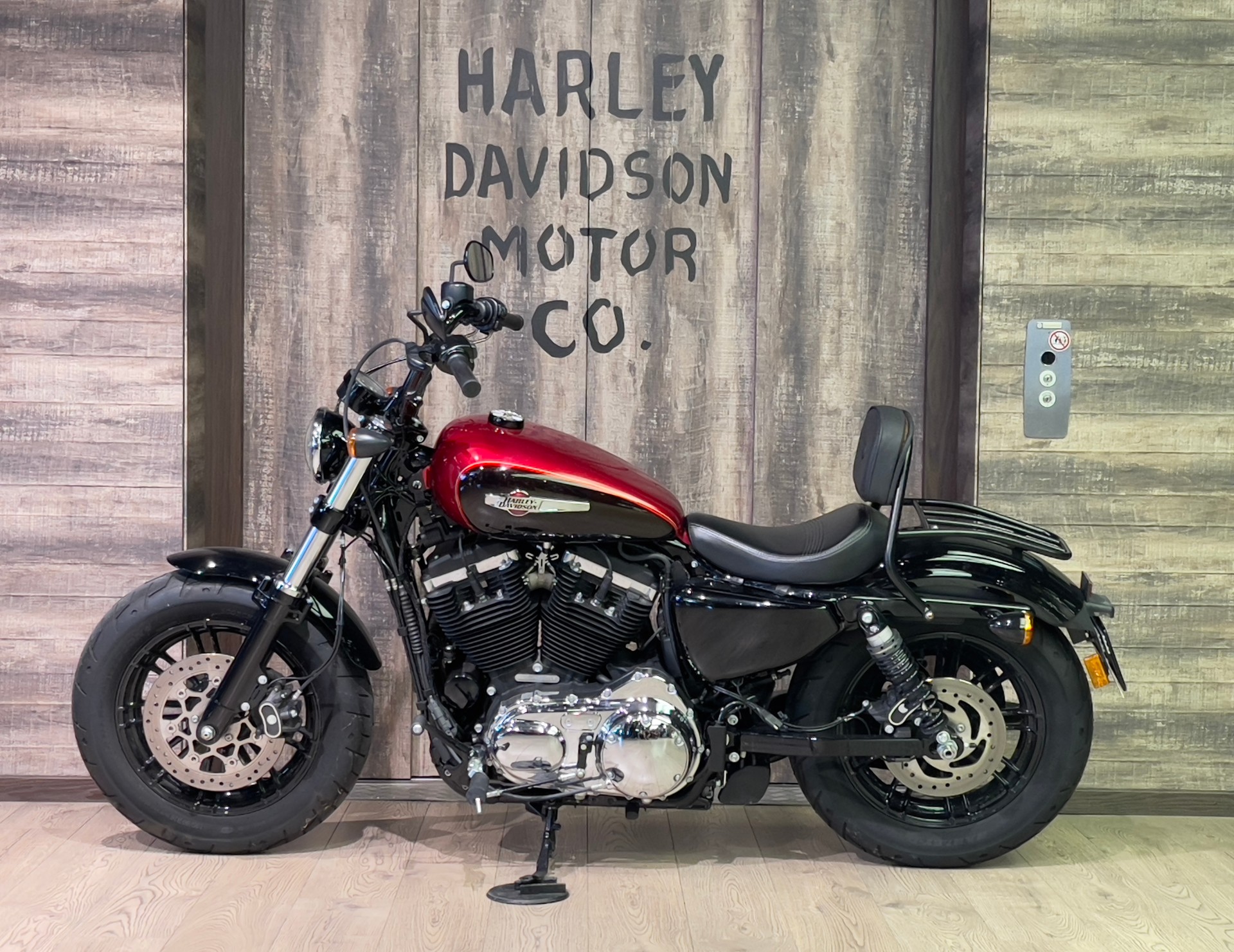 HARLEY-DAVIDSON XL1200XS-image-4