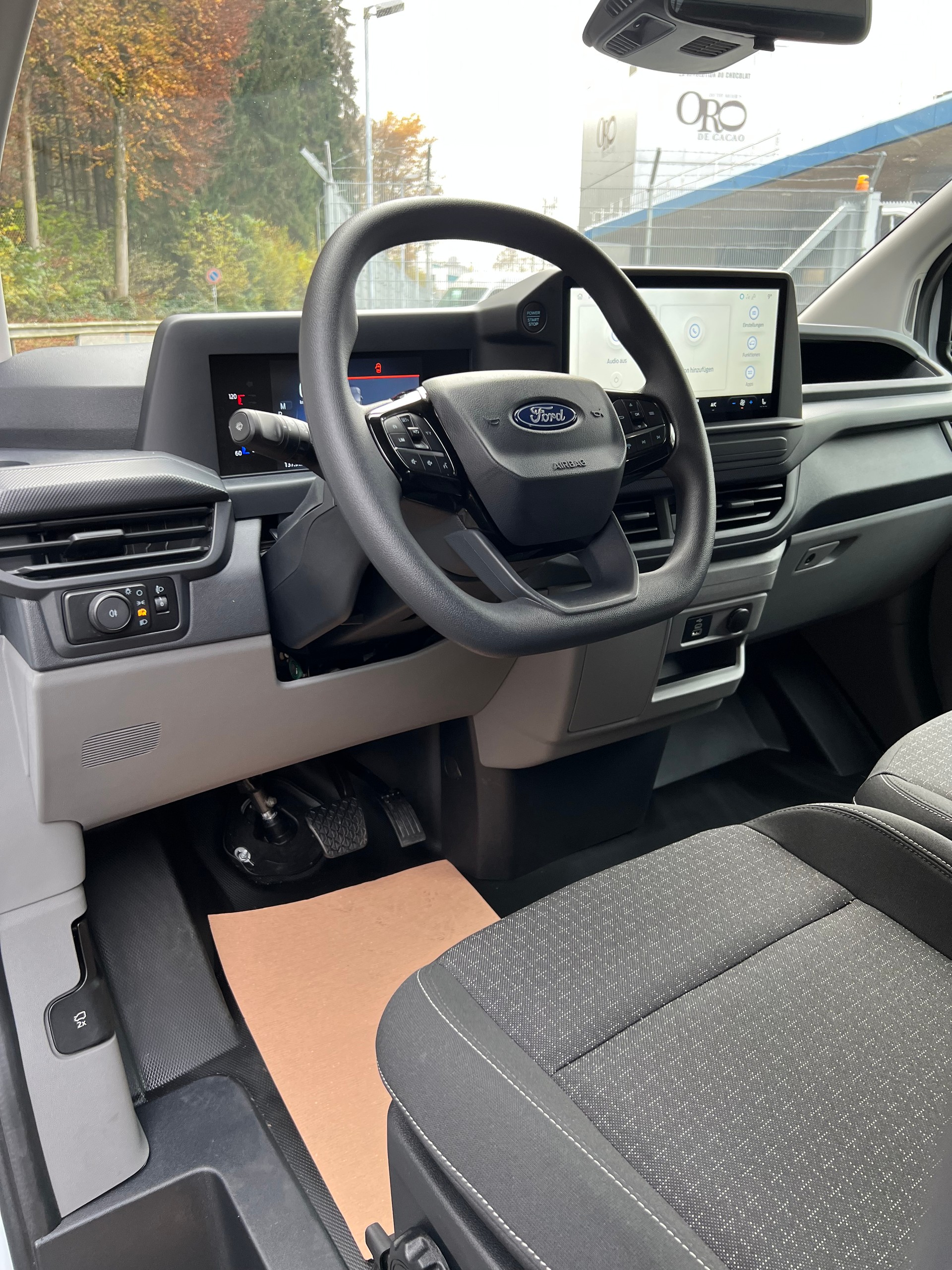 FORD Transit Custom Van 300 L2H1 Trend Automat-image-8