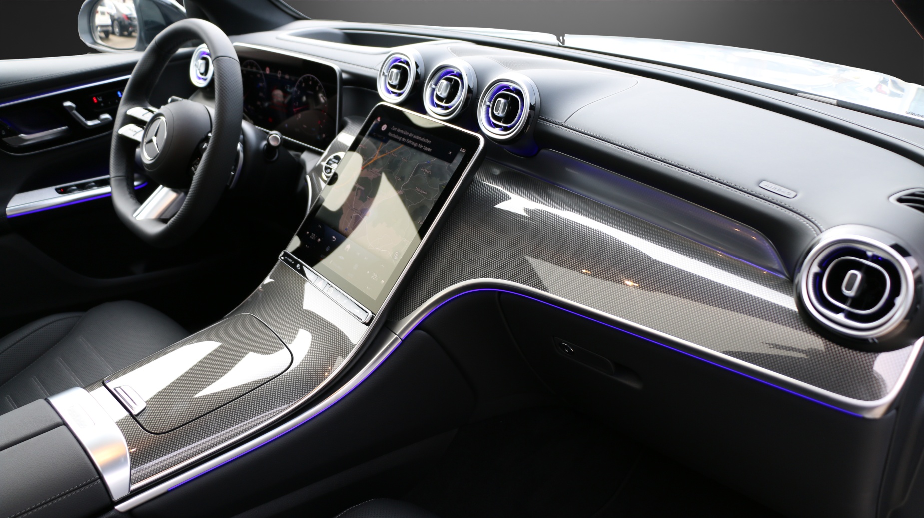 MERCEDES-BENZ GLC 300 4M Coupé 9G-T-image-9