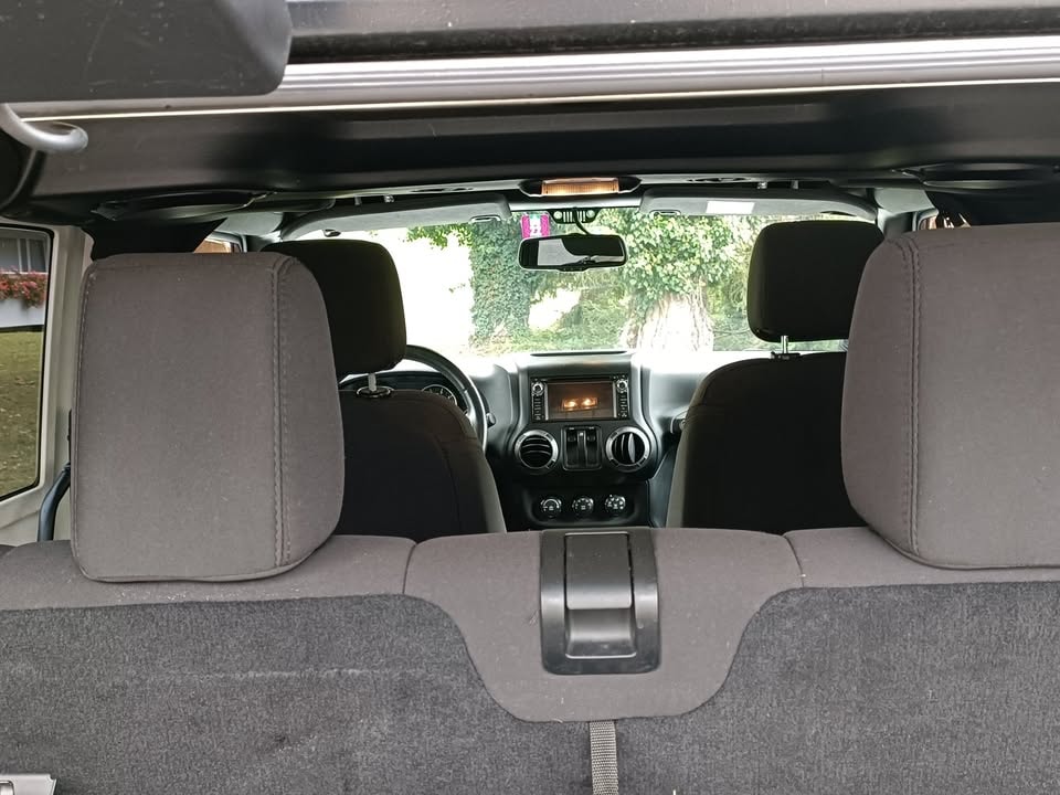 JEEP Wrangler 2.8 CRD Sport Automatic softtop-image-11