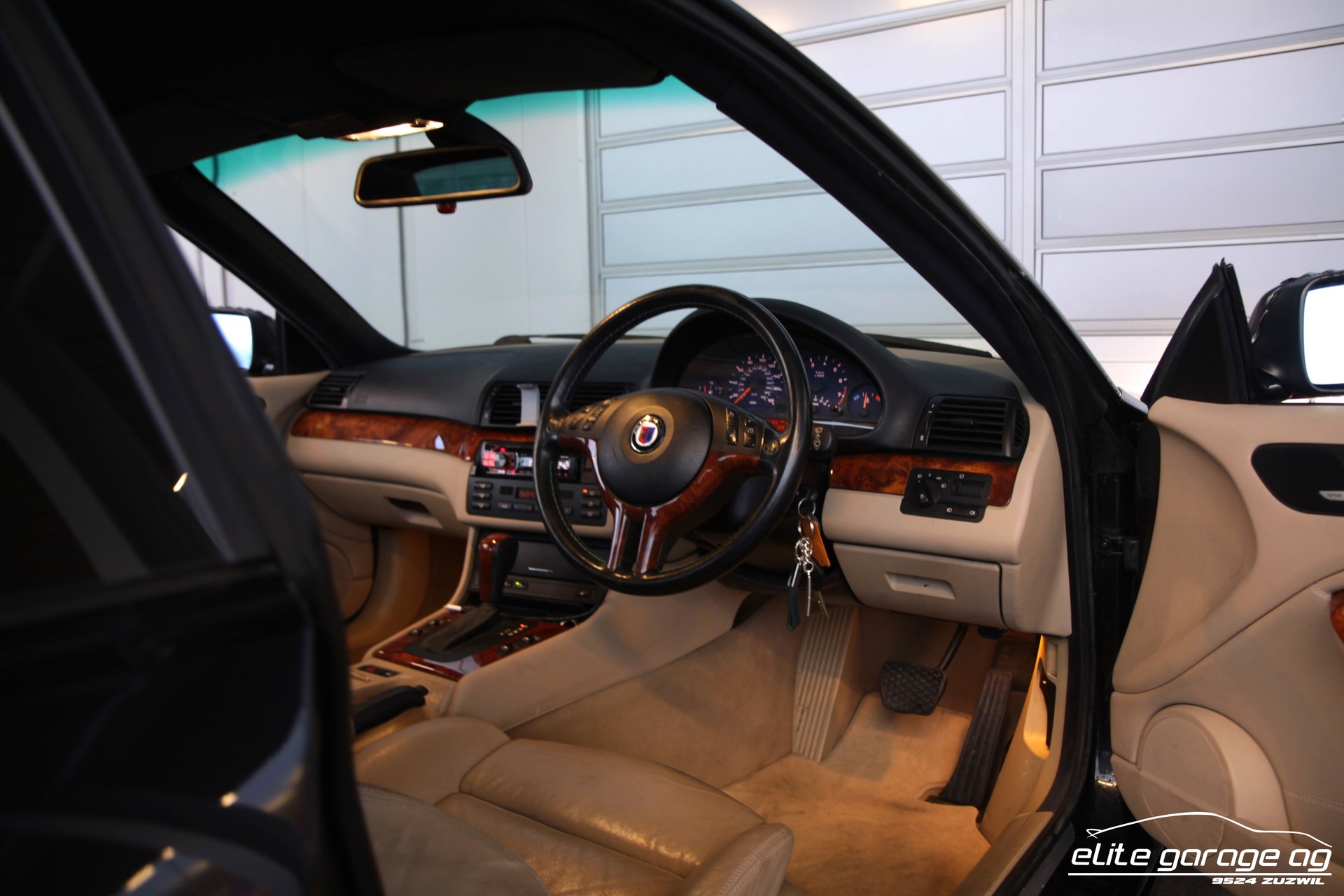 BMW-ALPINA B3 3.3 Coupé S.Tronic RHD-image-10