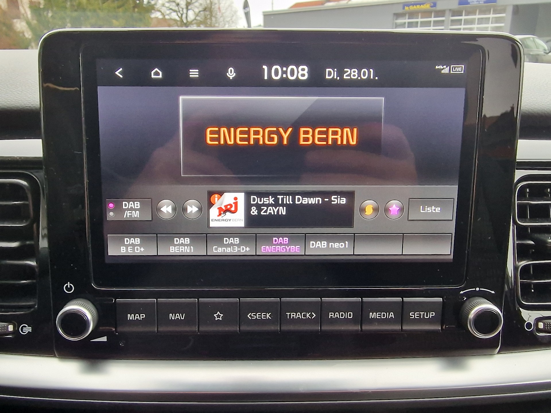 KIA Stonic 1.0 T-GDI DCT Power-image-10