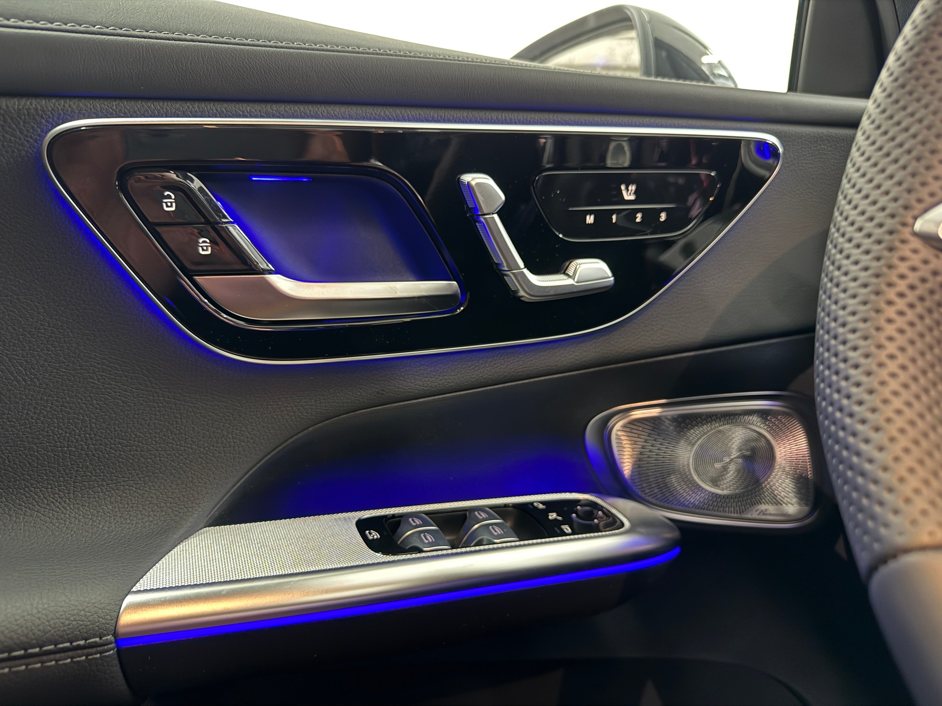 MERCEDES-BENZ GLC 200 4MATIC-image-15