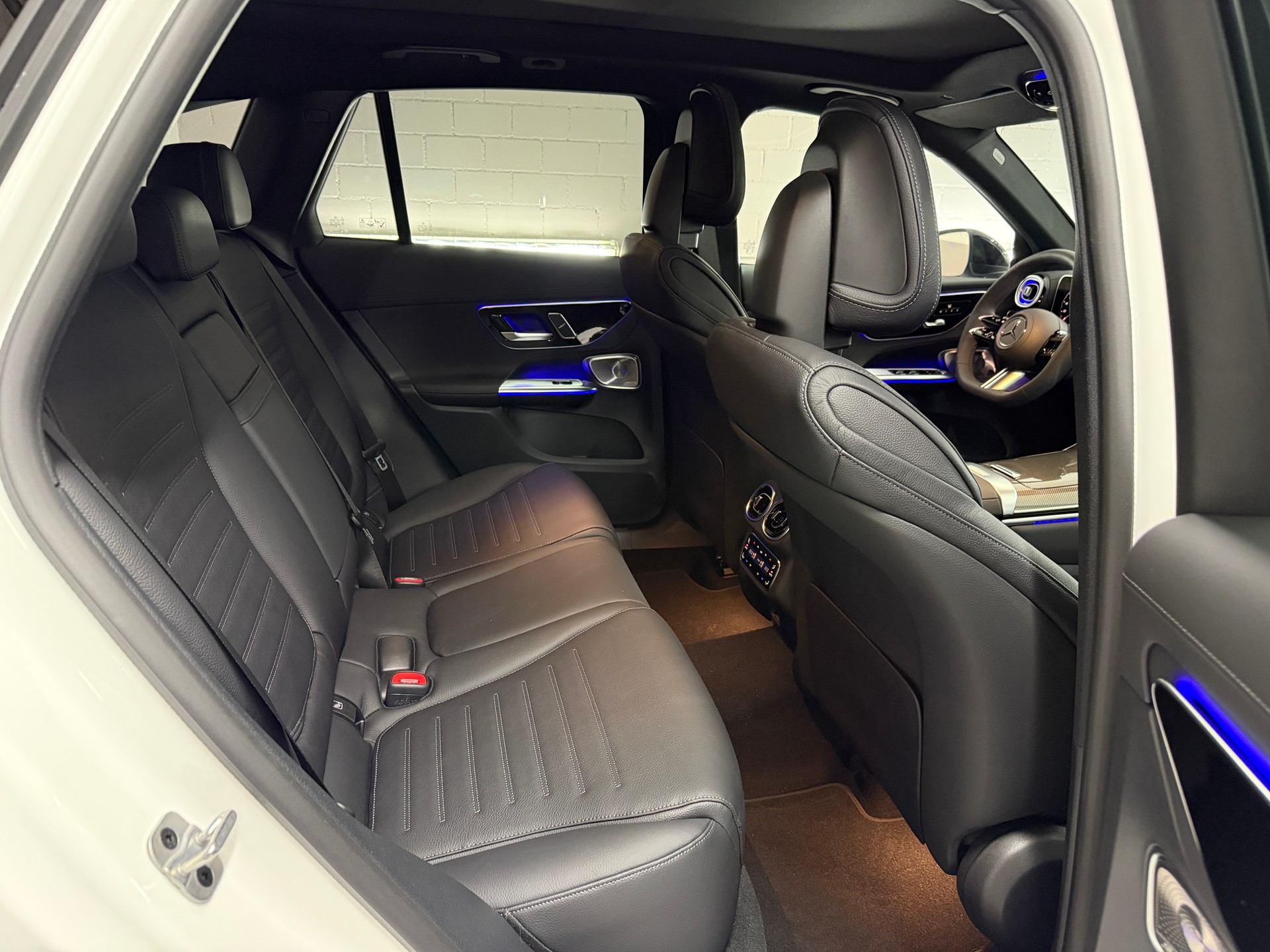 MERCEDES-BENZ GLC 200 4MATIC-image-8