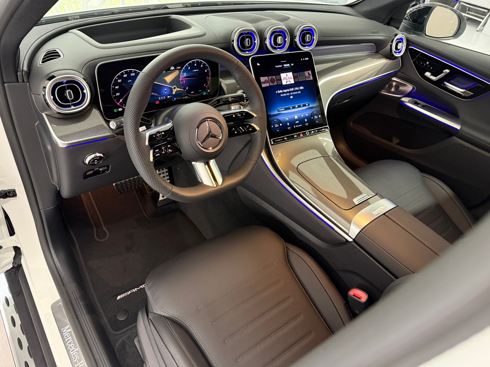 MERCEDES-BENZ GLC 200 4MATIC-image-6