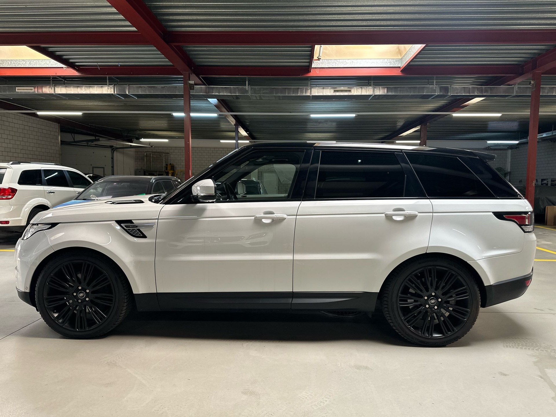 LAND ROVER Range Rover Sport 3.0 TDV6 S Automatic-image-1