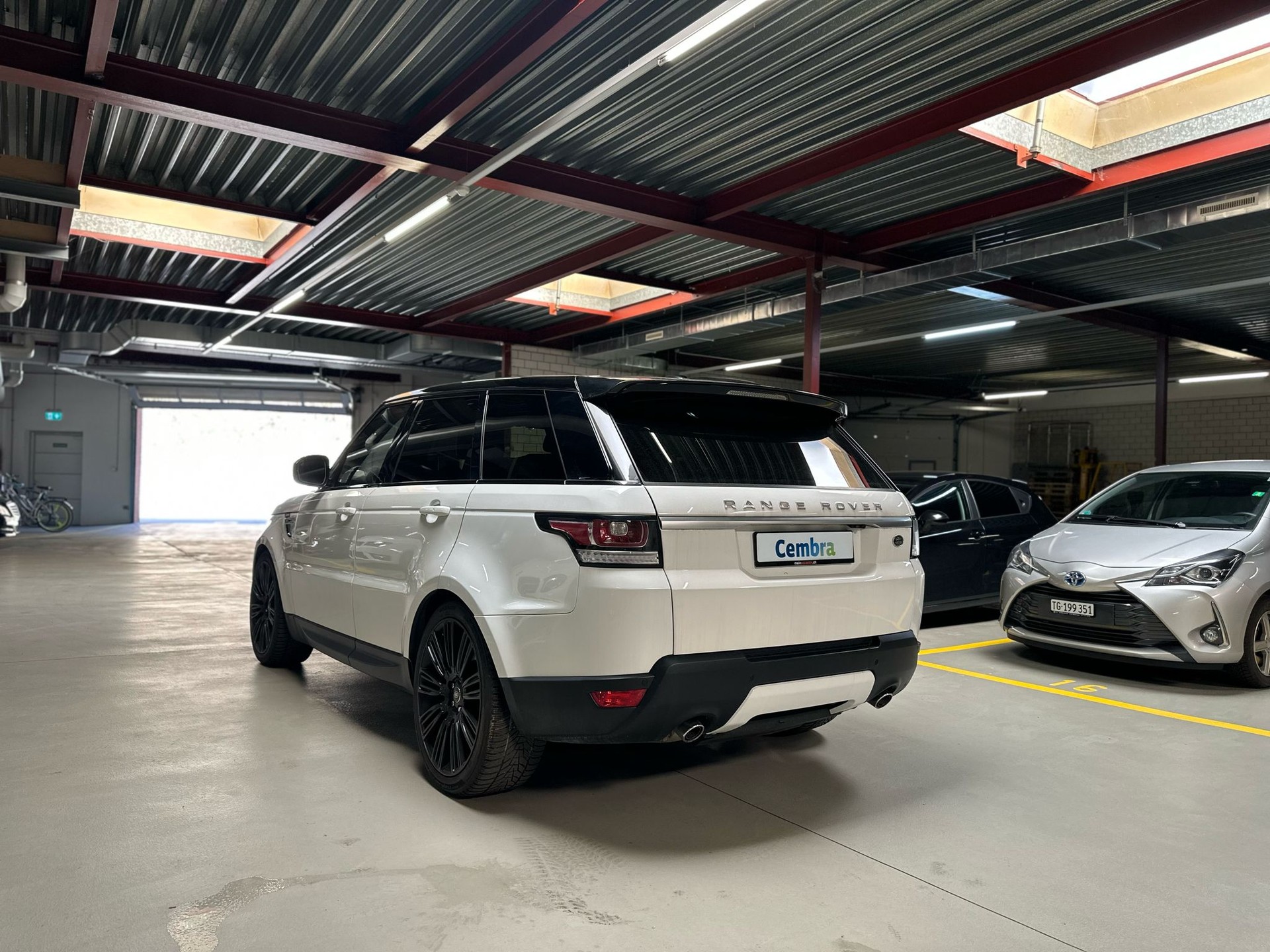 LAND ROVER Range Rover Sport 3.0 TDV6 S Automatic-image-2