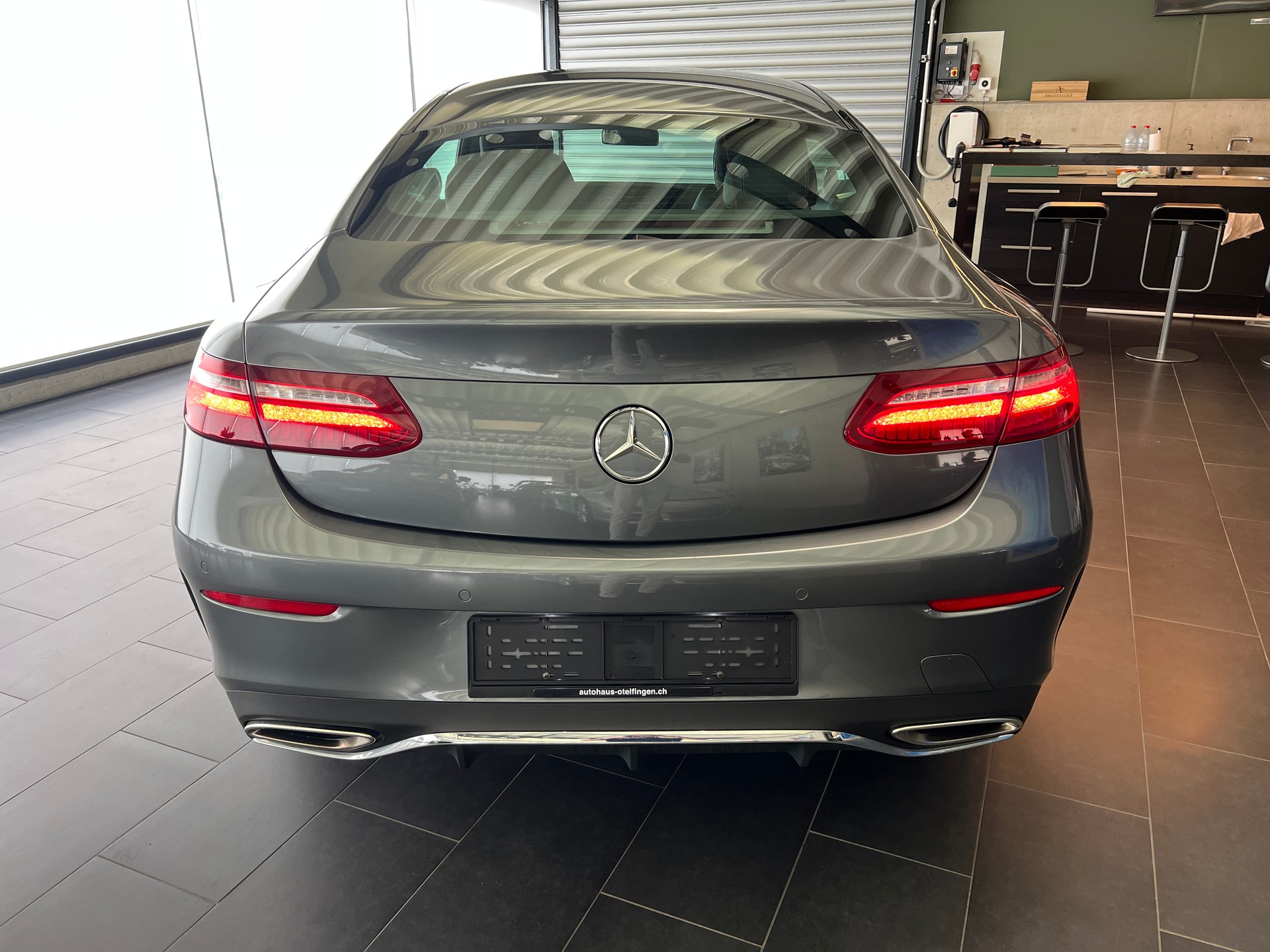 MERCEDES-BENZ E 400 Coupé AMG Line 4 Matic 9G-Tronic-image-18