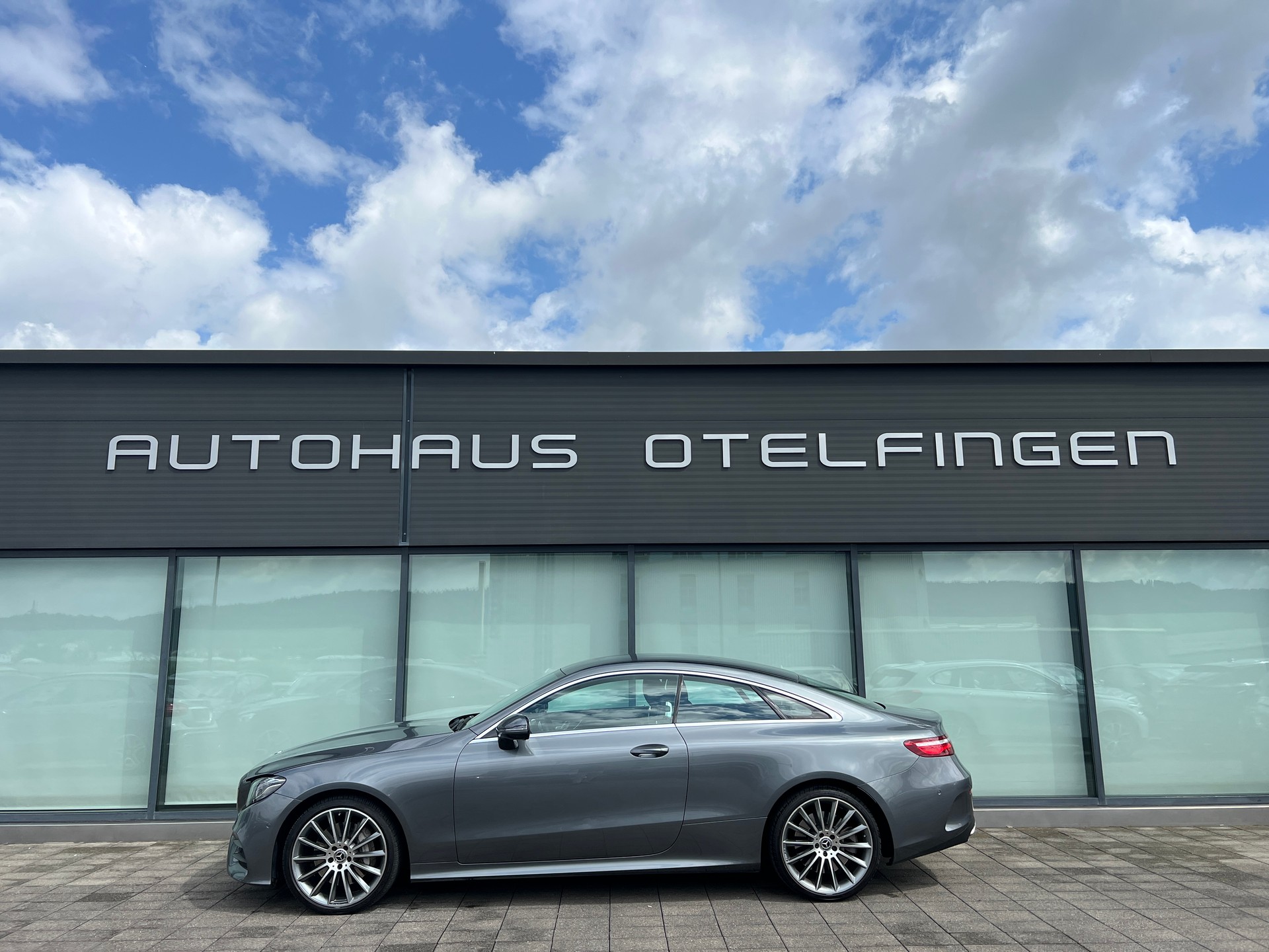 MERCEDES-BENZ E 400 Coupé AMG Line 4 Matic 9G-Tronic