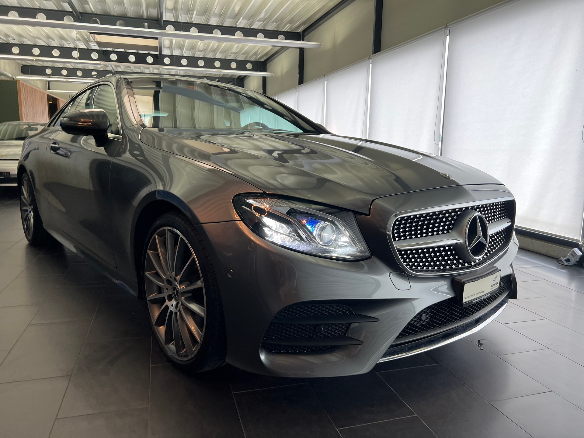 MERCEDES-BENZ E 400 Coupé AMG Line 4 Matic 9G-Tronic-image-2