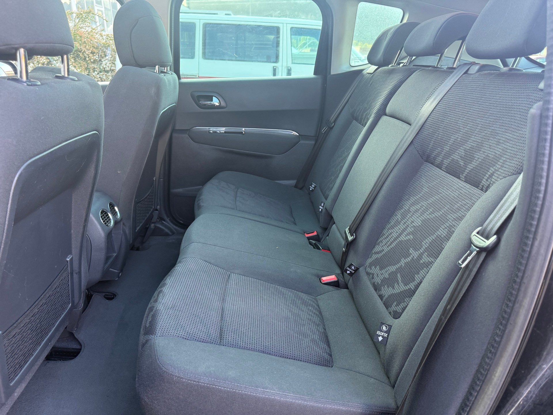 PEUGEOT 3008 1.6 16V T Style-image-12