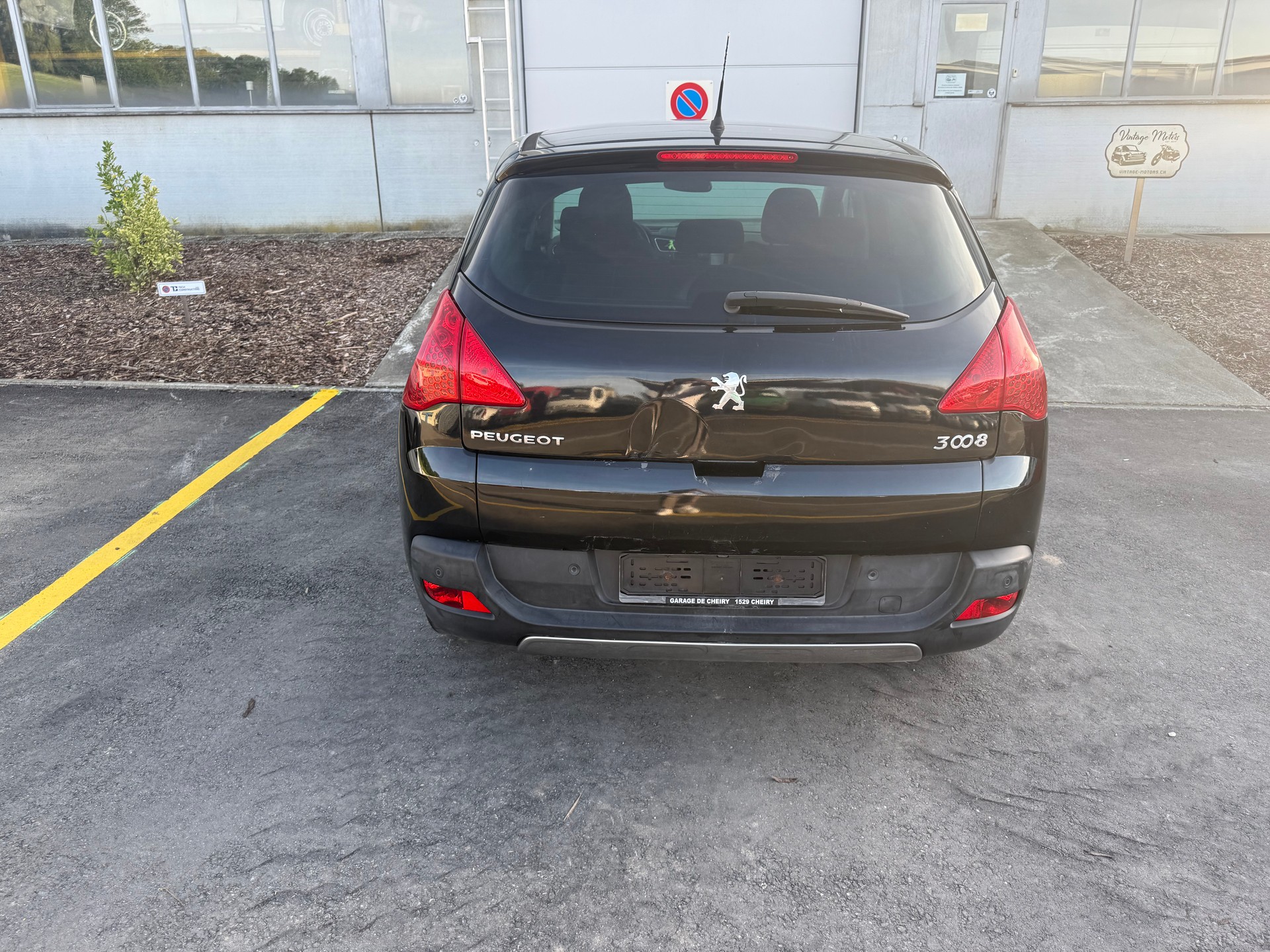 PEUGEOT 3008 1.6 16V T Style-image-8