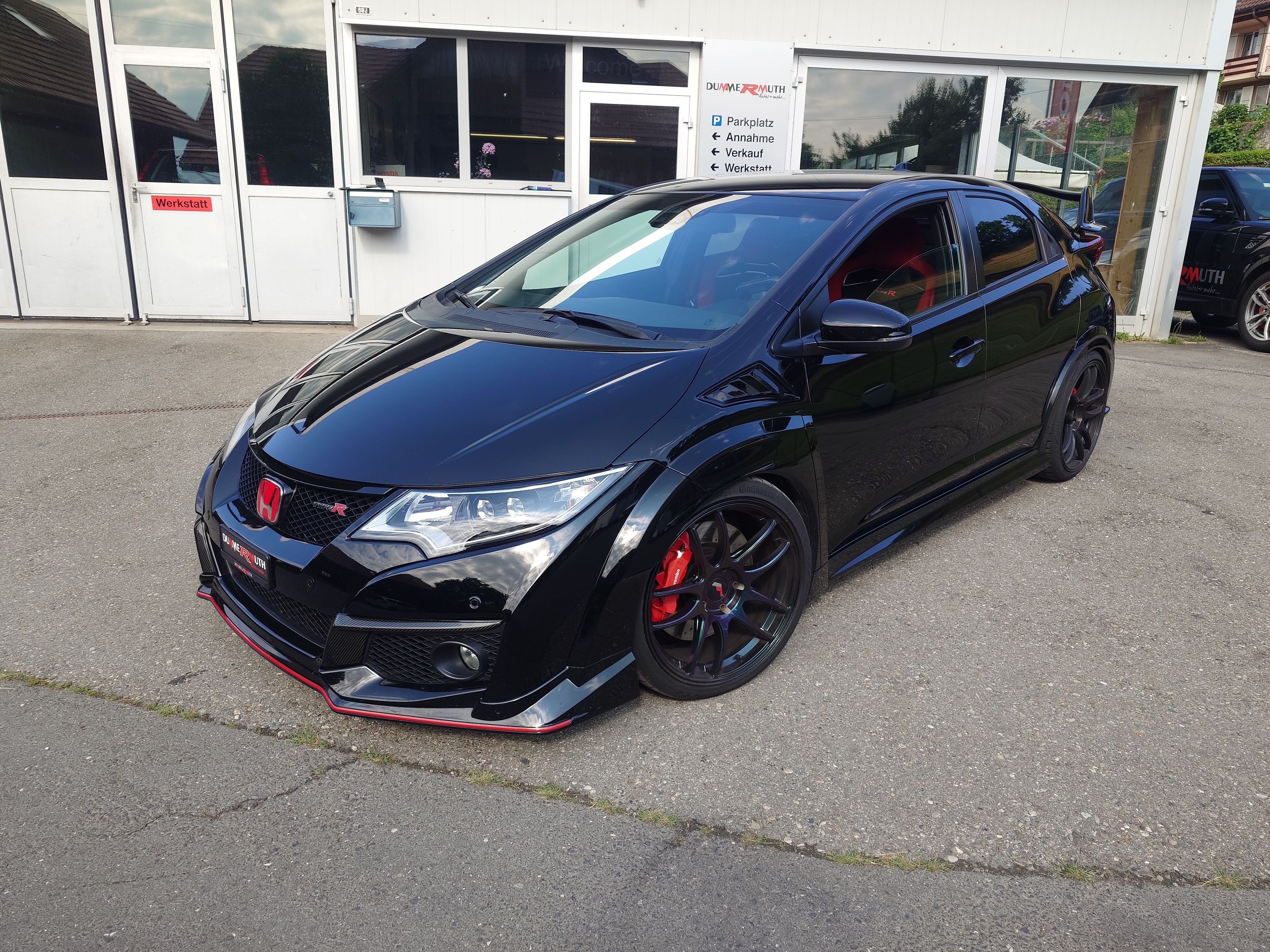 Car photo