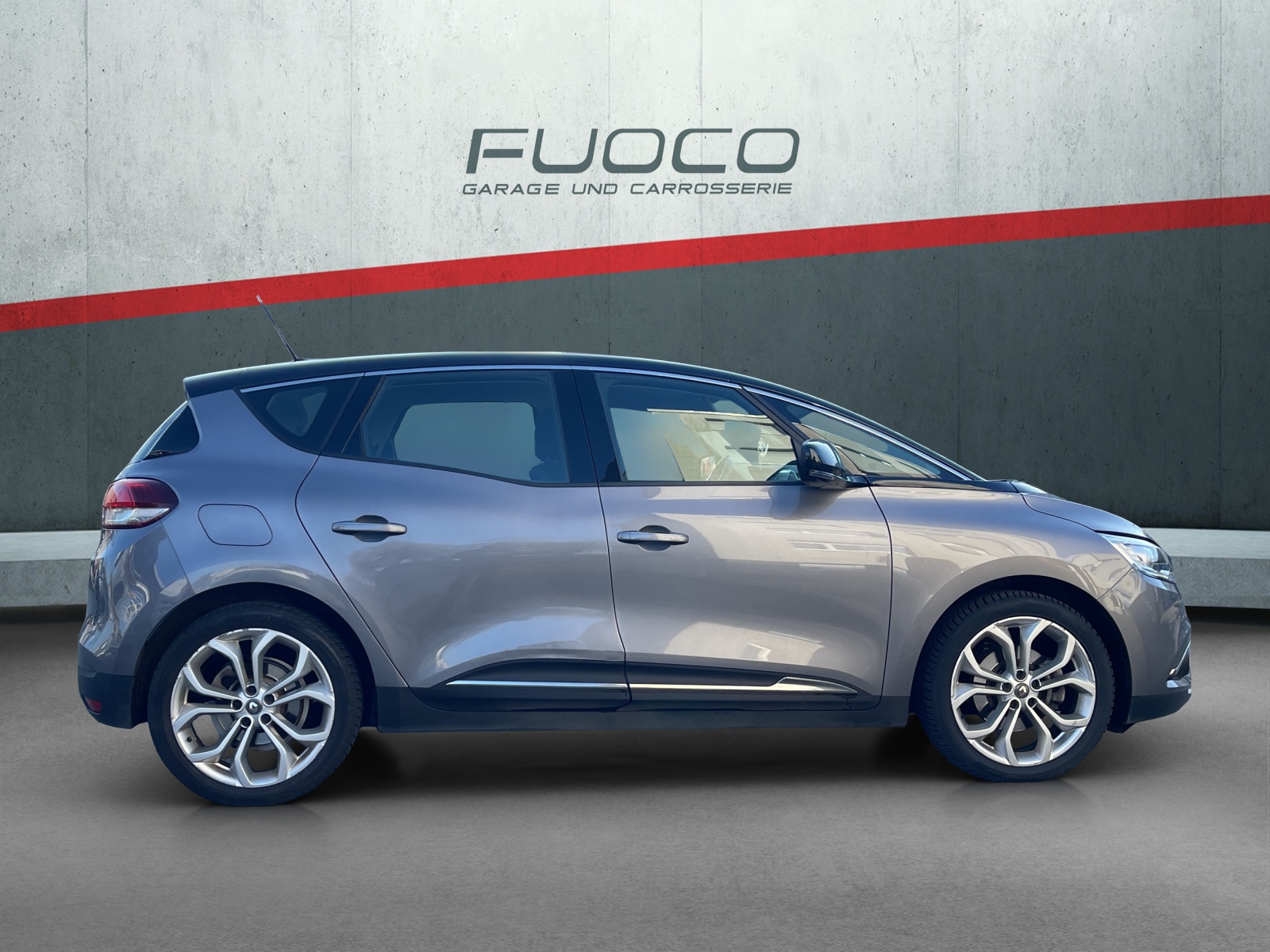 RENAULT Scénic 1.8 dCi Sport-showroom-element-1