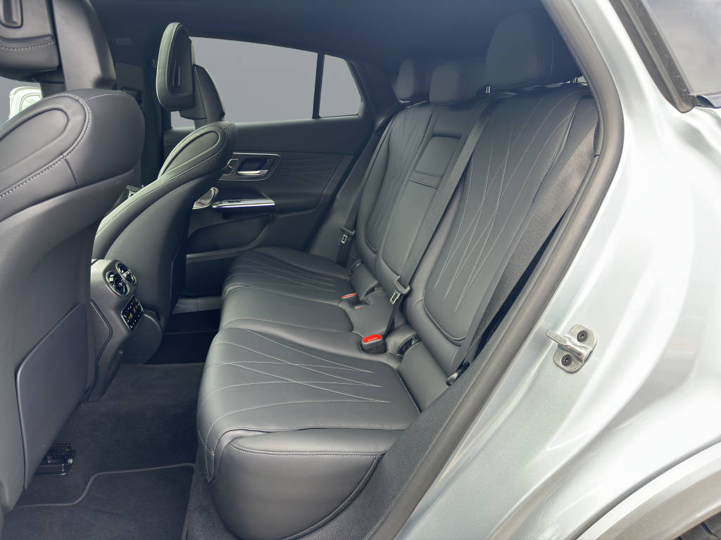 MERCEDES-BENZ GLC 300 de AMG Line 4matic Coupé-image-10