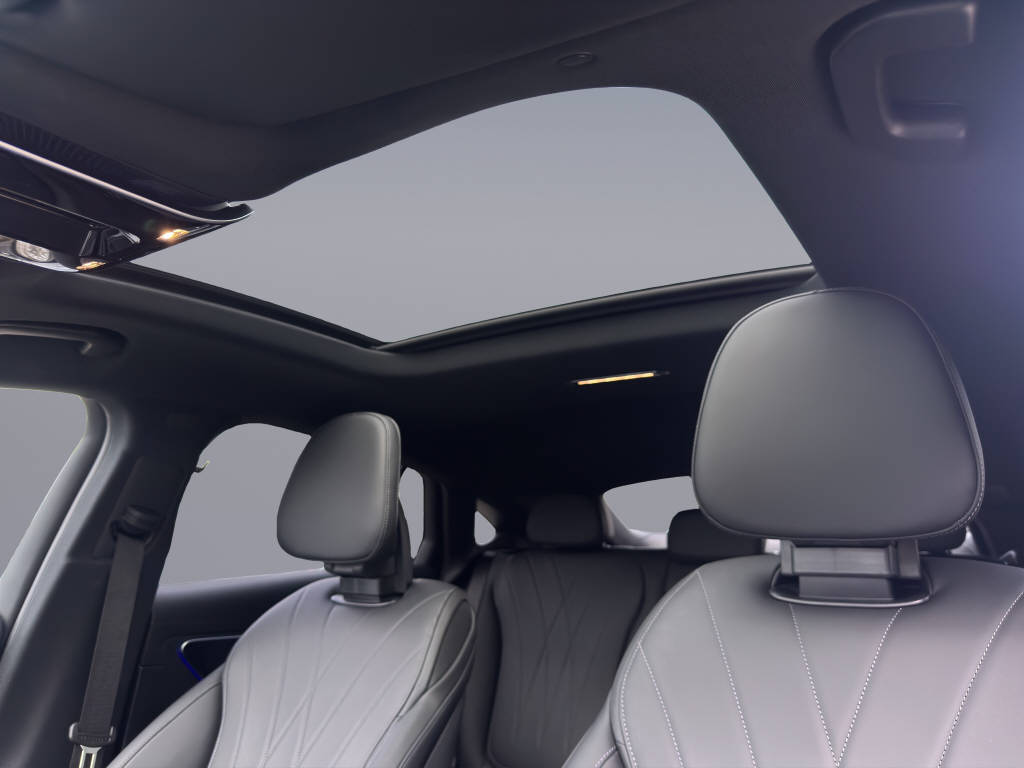 MERCEDES-BENZ GLC 300 de AMG Line 4matic Coupé-image-13