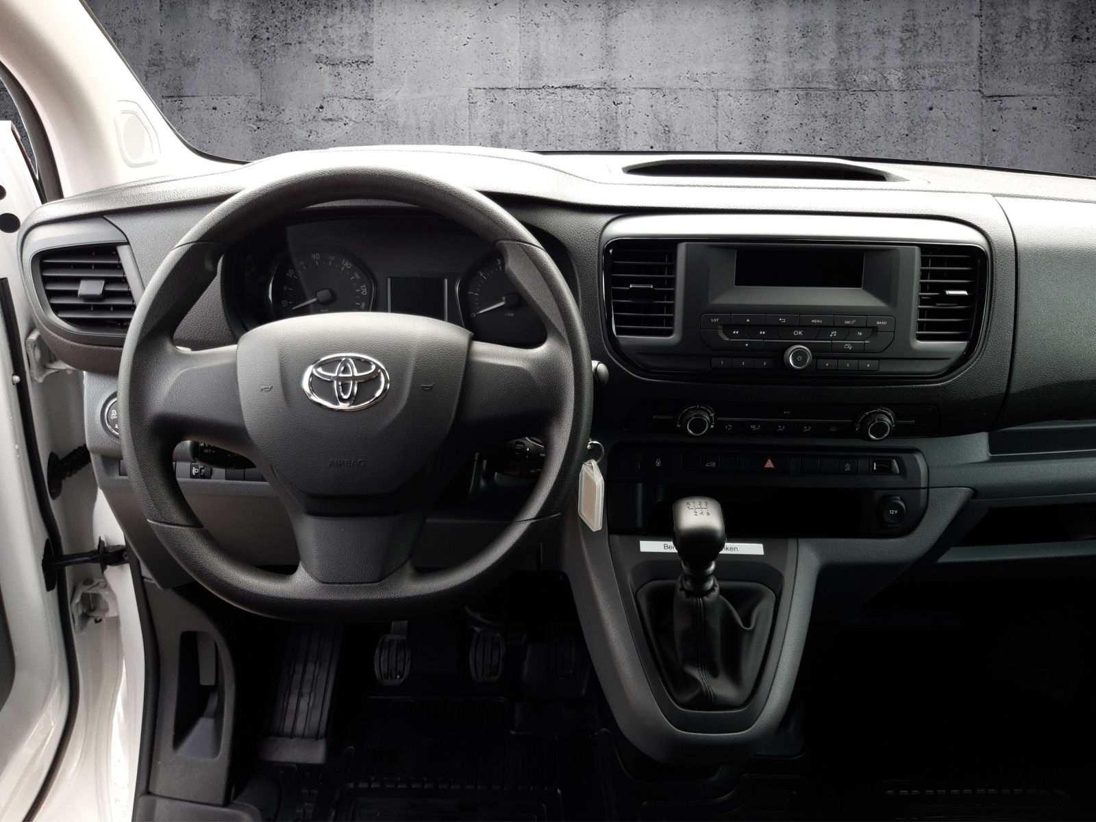TOYOTA Proace 2.0D Panel Van L2 Luna-image-4
