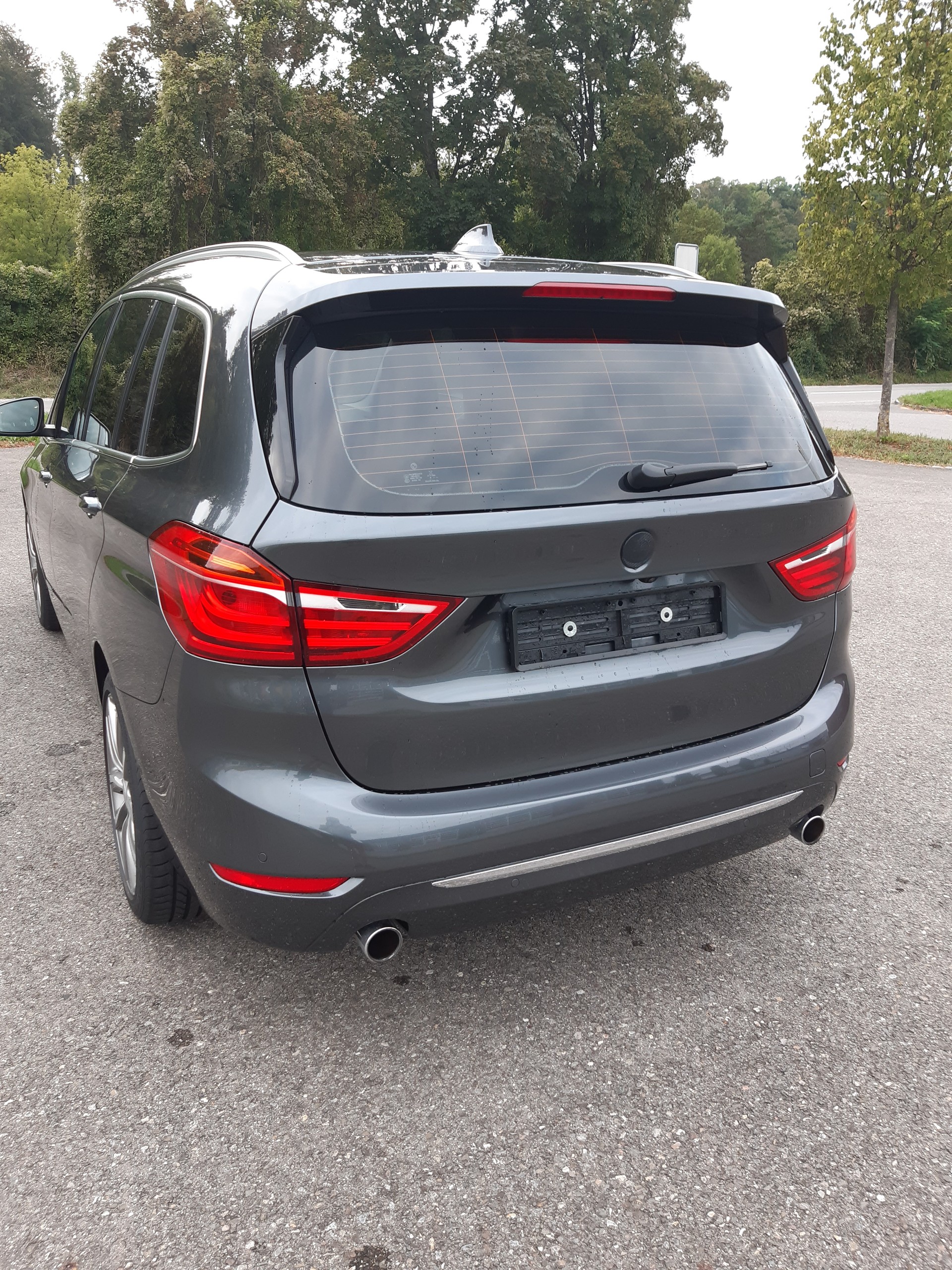 BMW 220d xDrive Gran Tourer Sport Line Steptronic-image-2