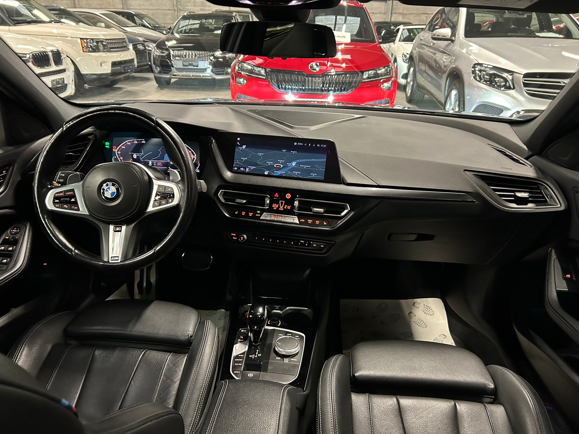 BMW 120d xDrive Steptronic M Sport-image-10