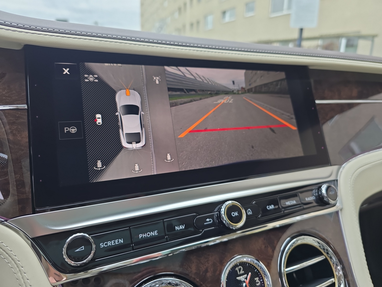 BENTLEY Continental GT 4.0 V8 PHEV Speed 782 PS/ 1.9 % Leasing möglich-image-13