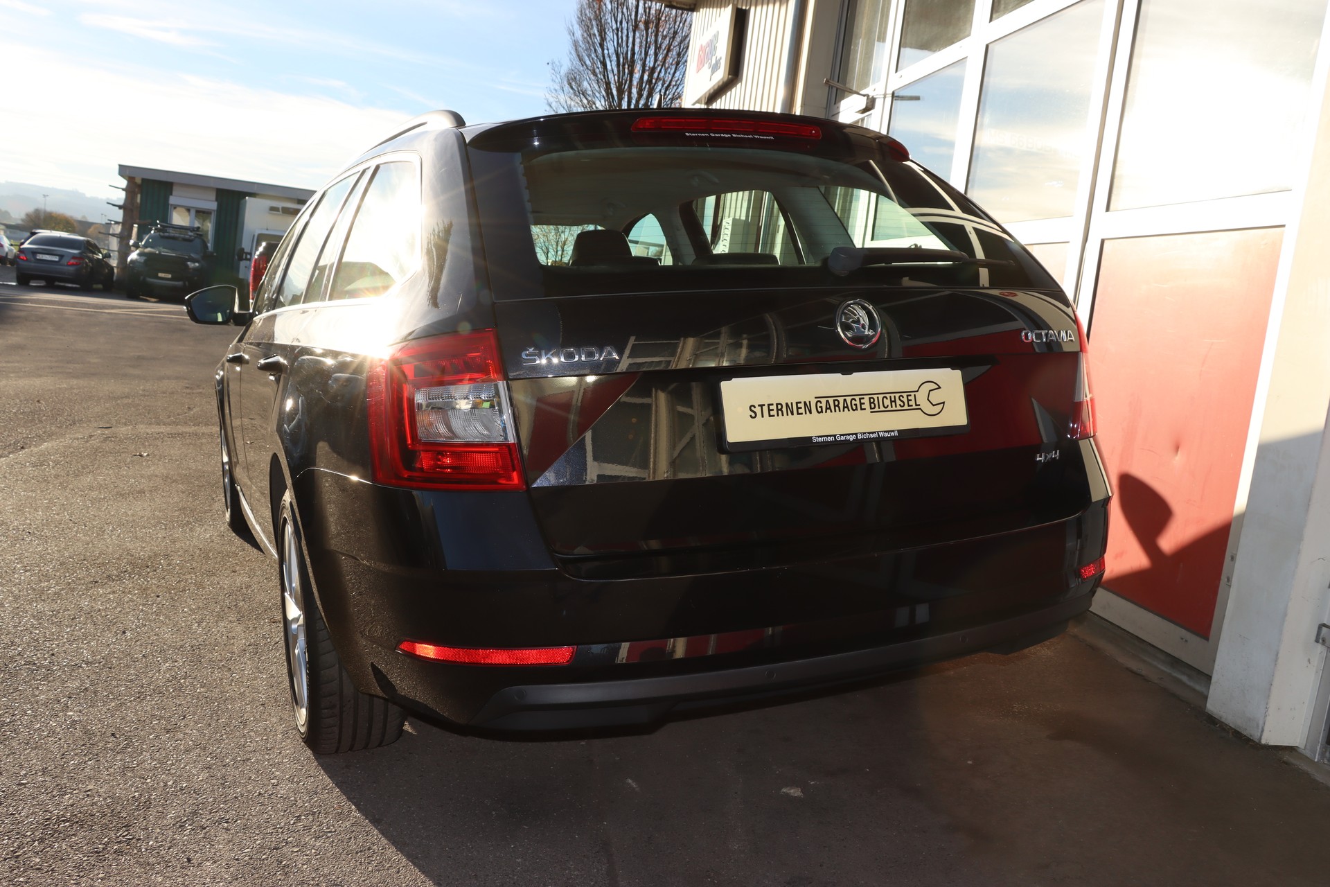 SKODA Octavia Combi 2.0 TDI Style 4x4-image-7