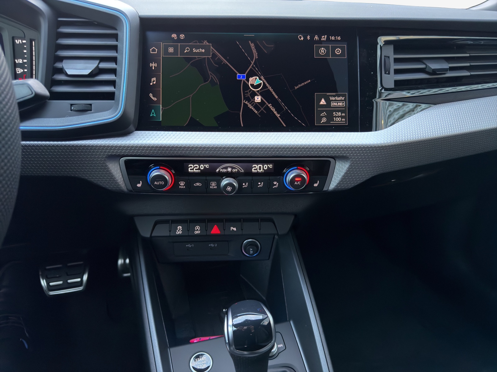 AUDI A1 Sportback 30 TFSI Attraction S-tronic-image-10