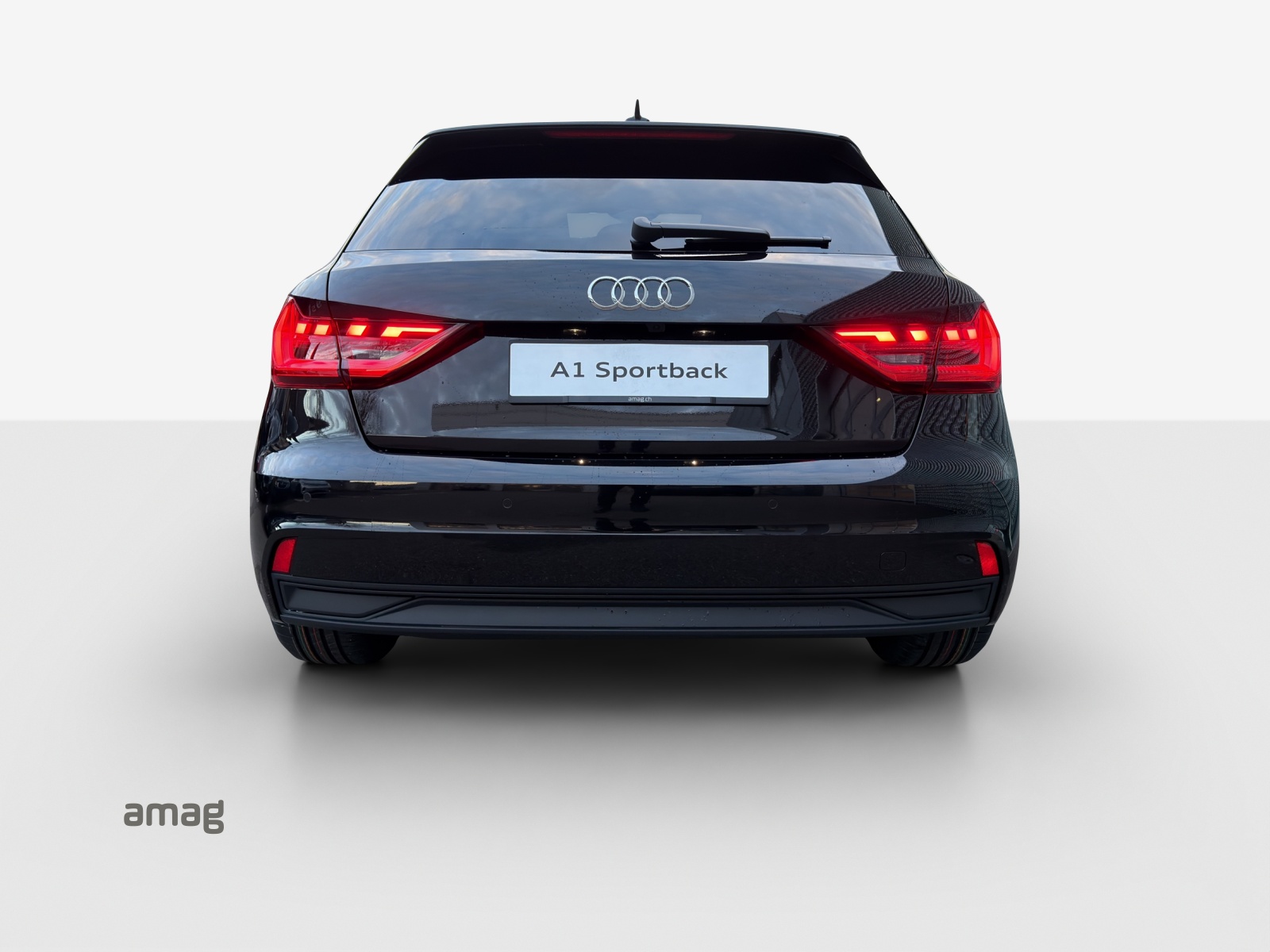 AUDI A1 Sportback 30 TFSI Attraction S-tronic-image-3
