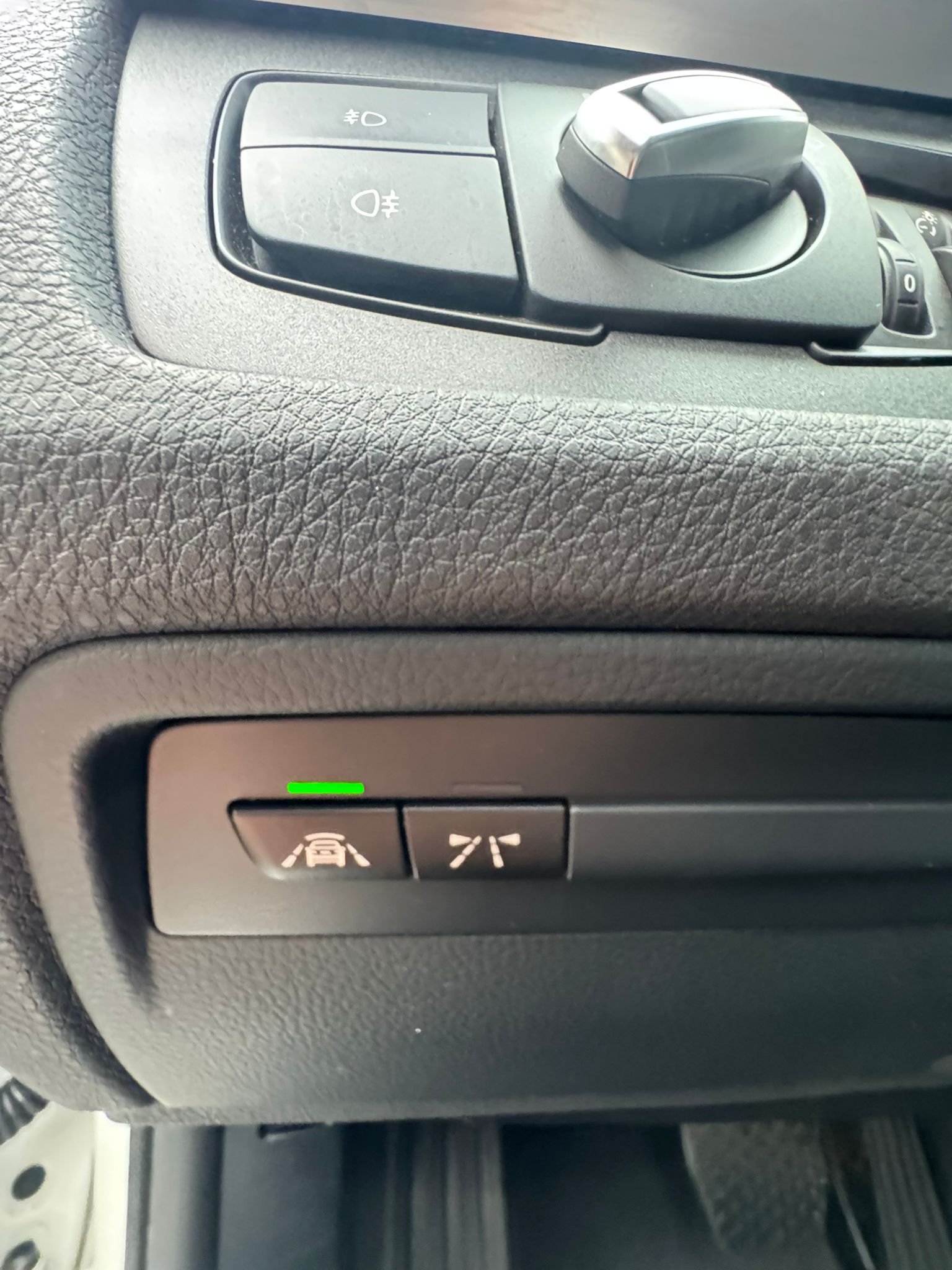 BMW 320d xDrive Touring Edition Sport Line Steptronic-image-12