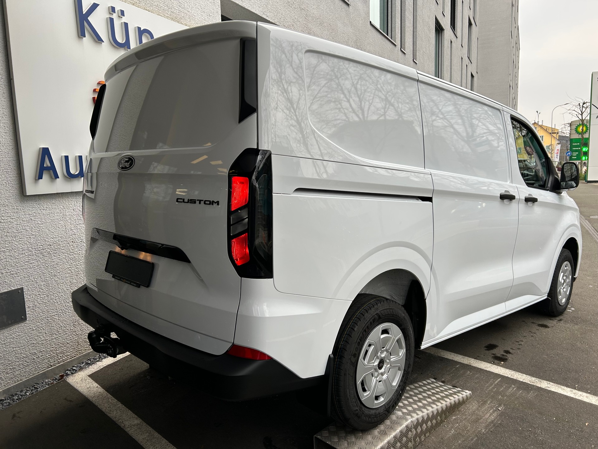 FORD Transit Custom Van 280 L1H1 Trend-image-4