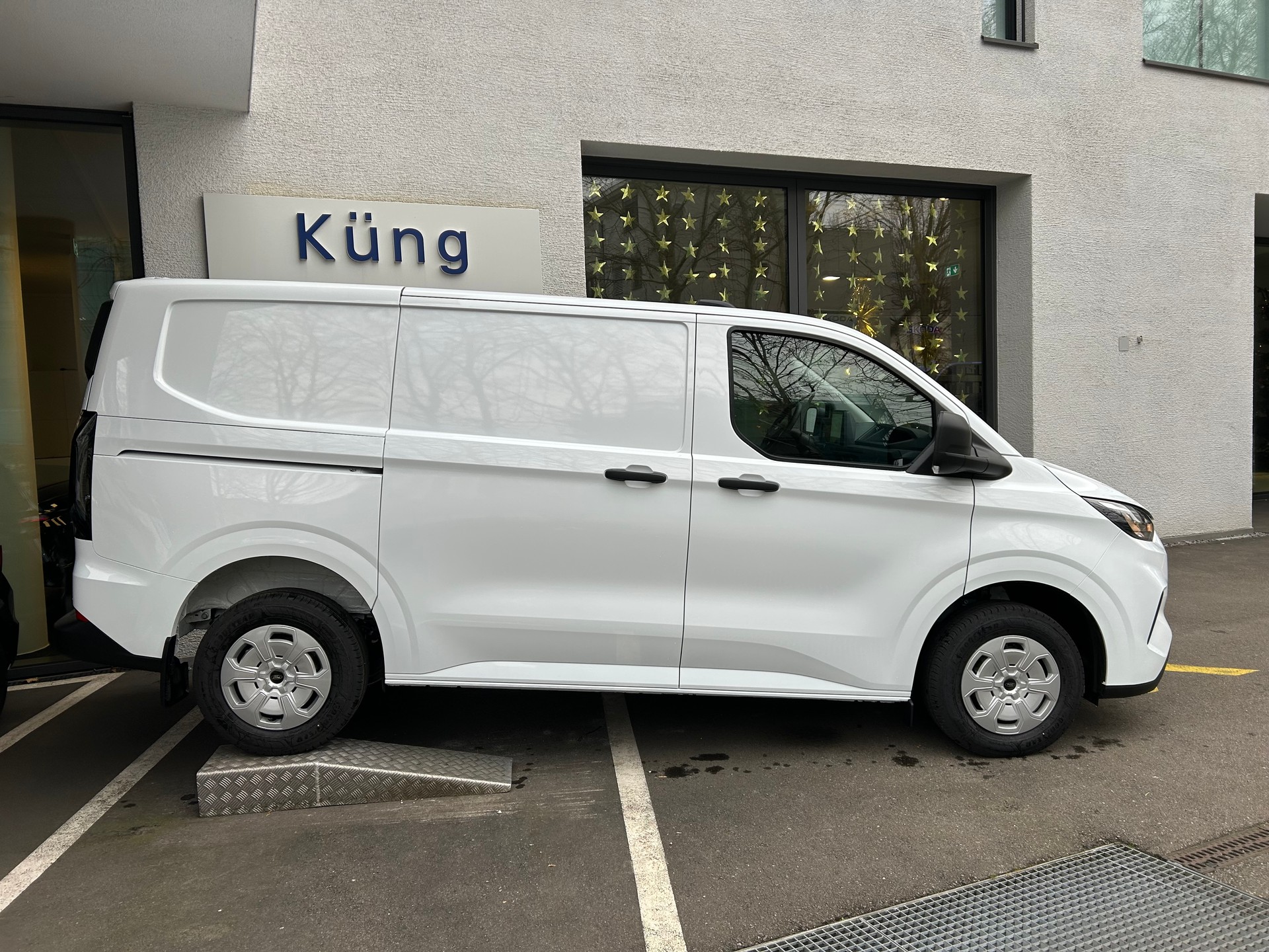 FORD Transit Custom Van 280 L1H1 Trend-image-5