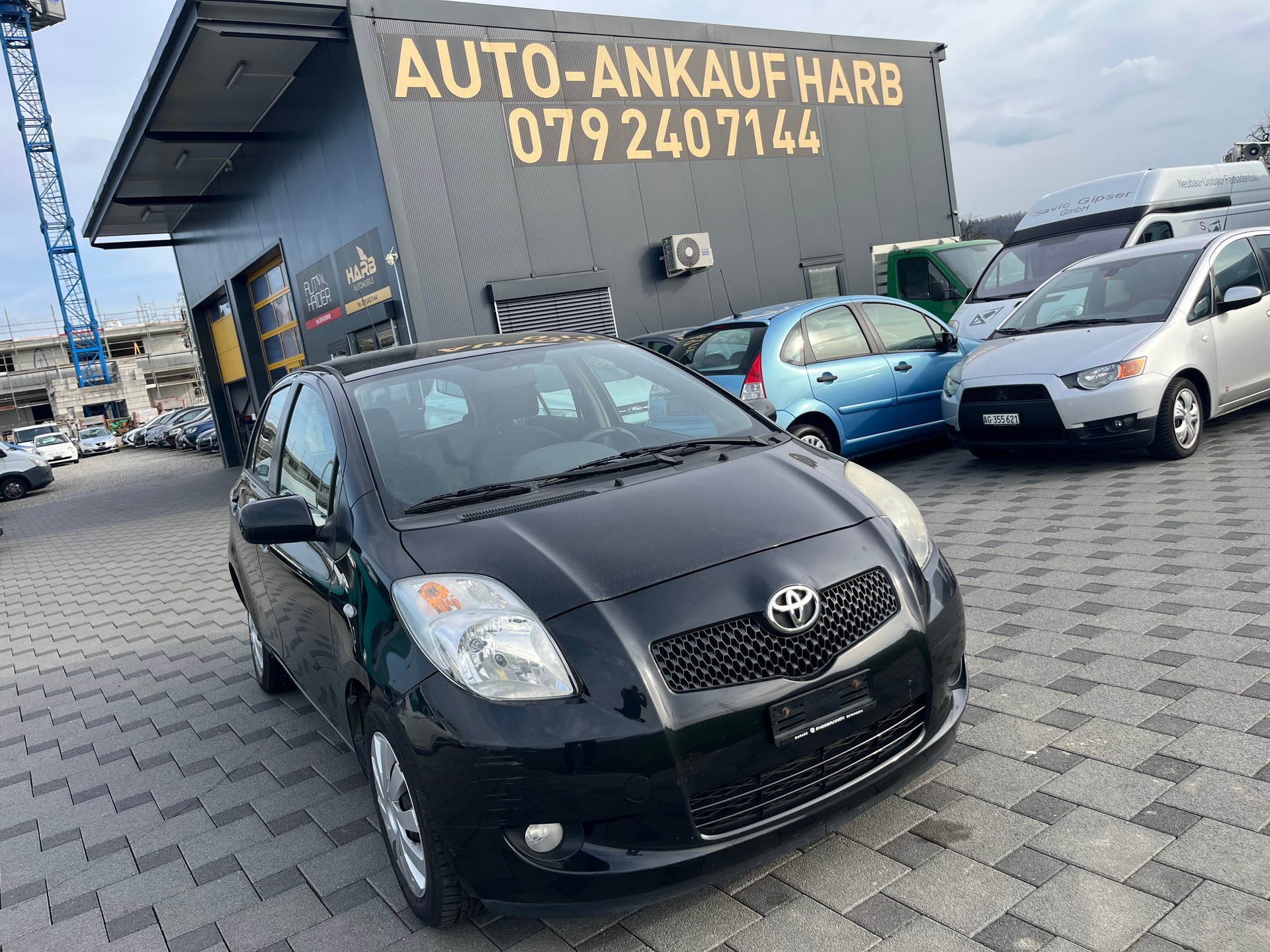 TOYOTA Yaris 1.3 Linea Sol-image-5