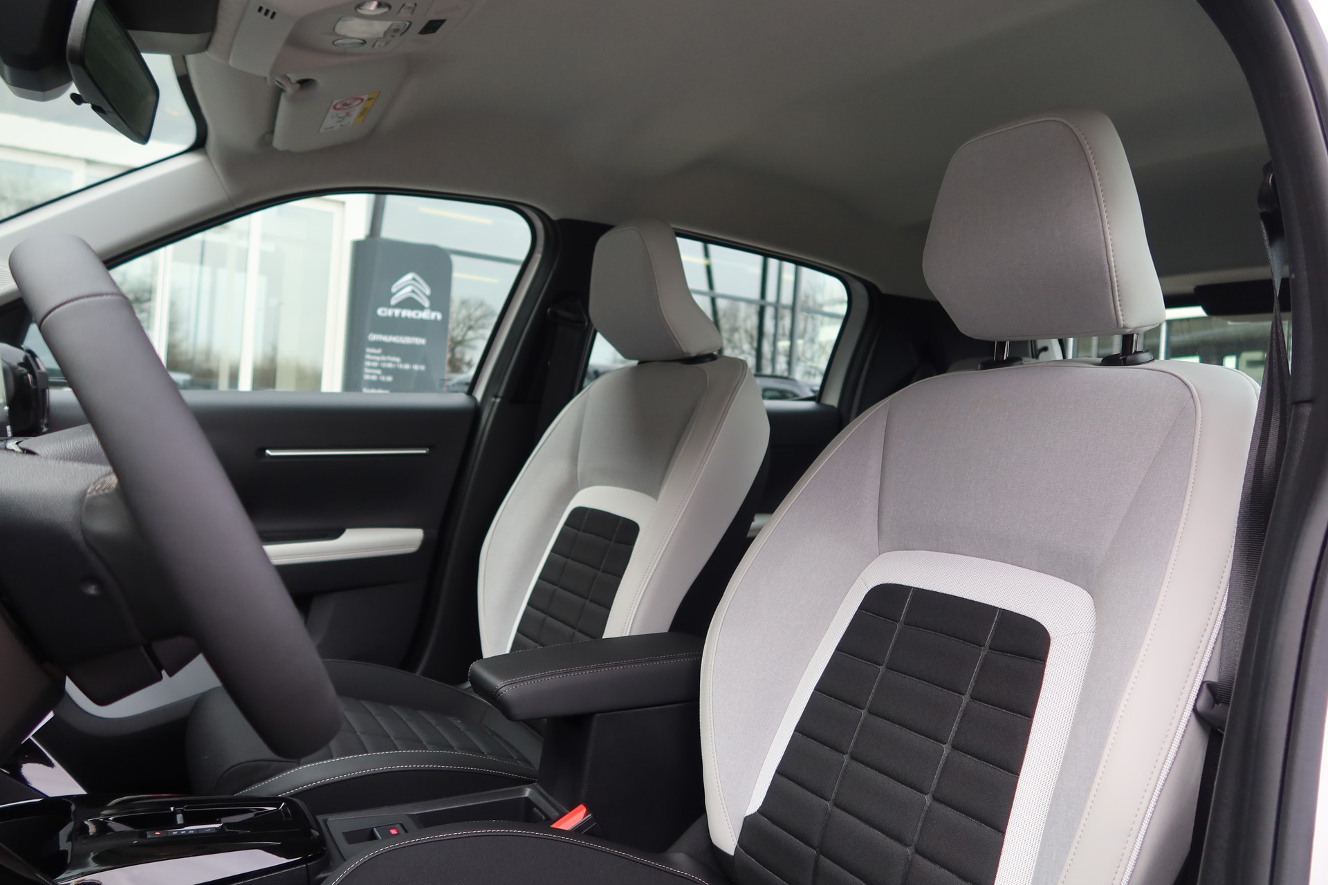 CITROEN e-C3 44kWh Max-image-7