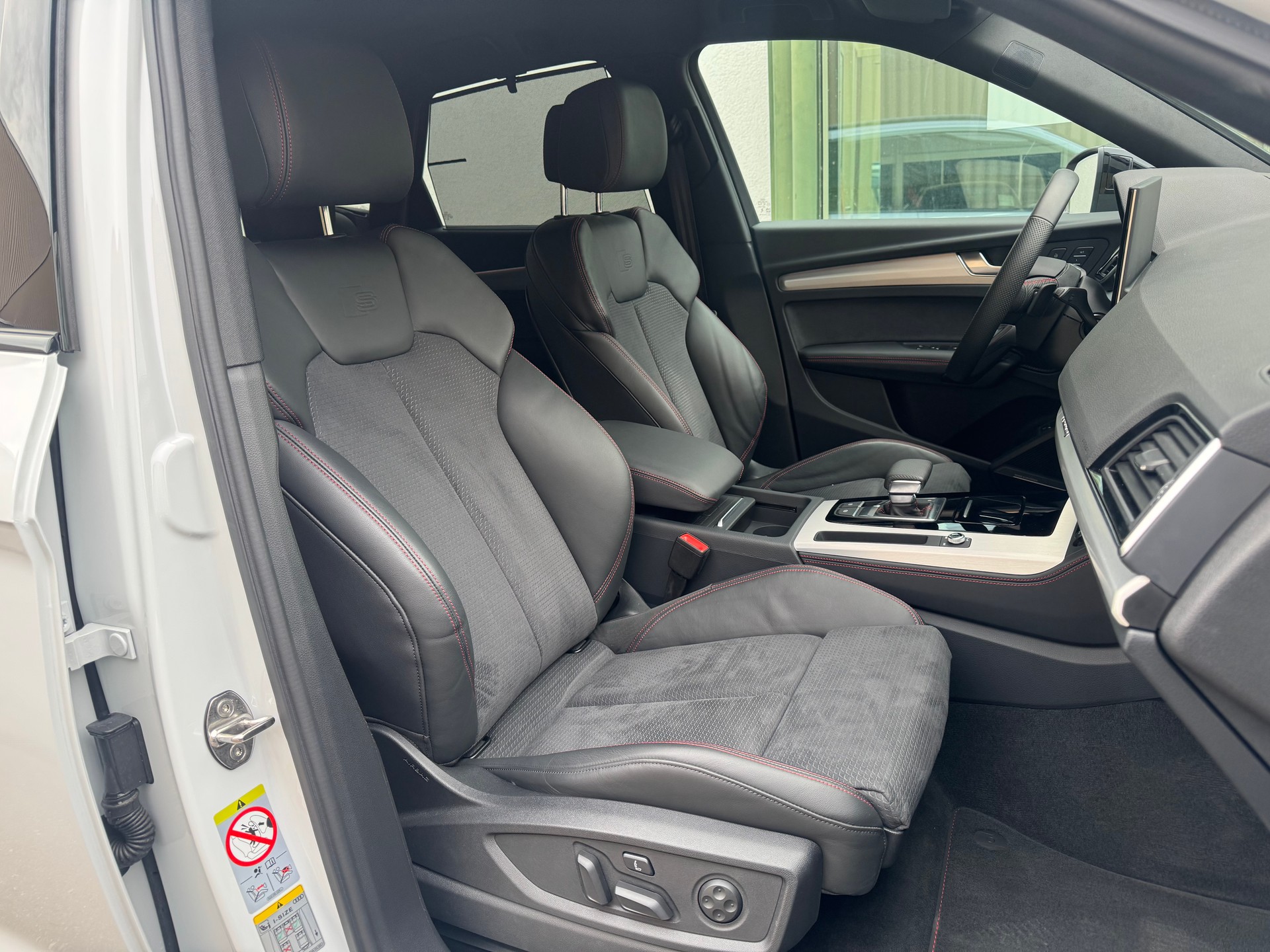 AUDI Q5 55 TFSI e PHEV S line quattro S-tronic*Luftfederung*B&O Sound*Massagesitze*21" Aluräder*-image-8