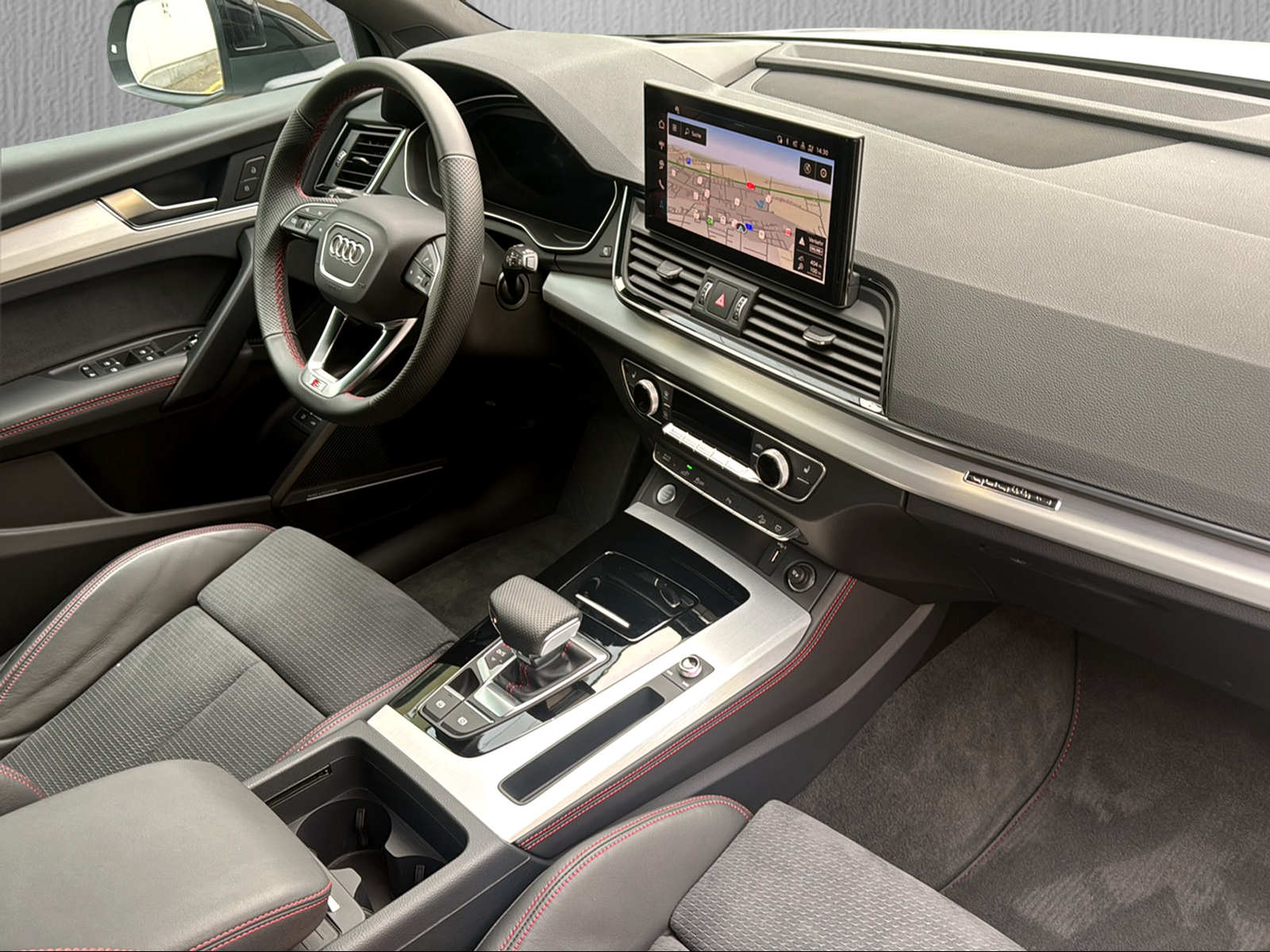 AUDI Q5 55 TFSI e PHEV S line quattro S-tronic*Luftfederung*B&O Sound*Massagesitze*21" Aluräder*-image-11