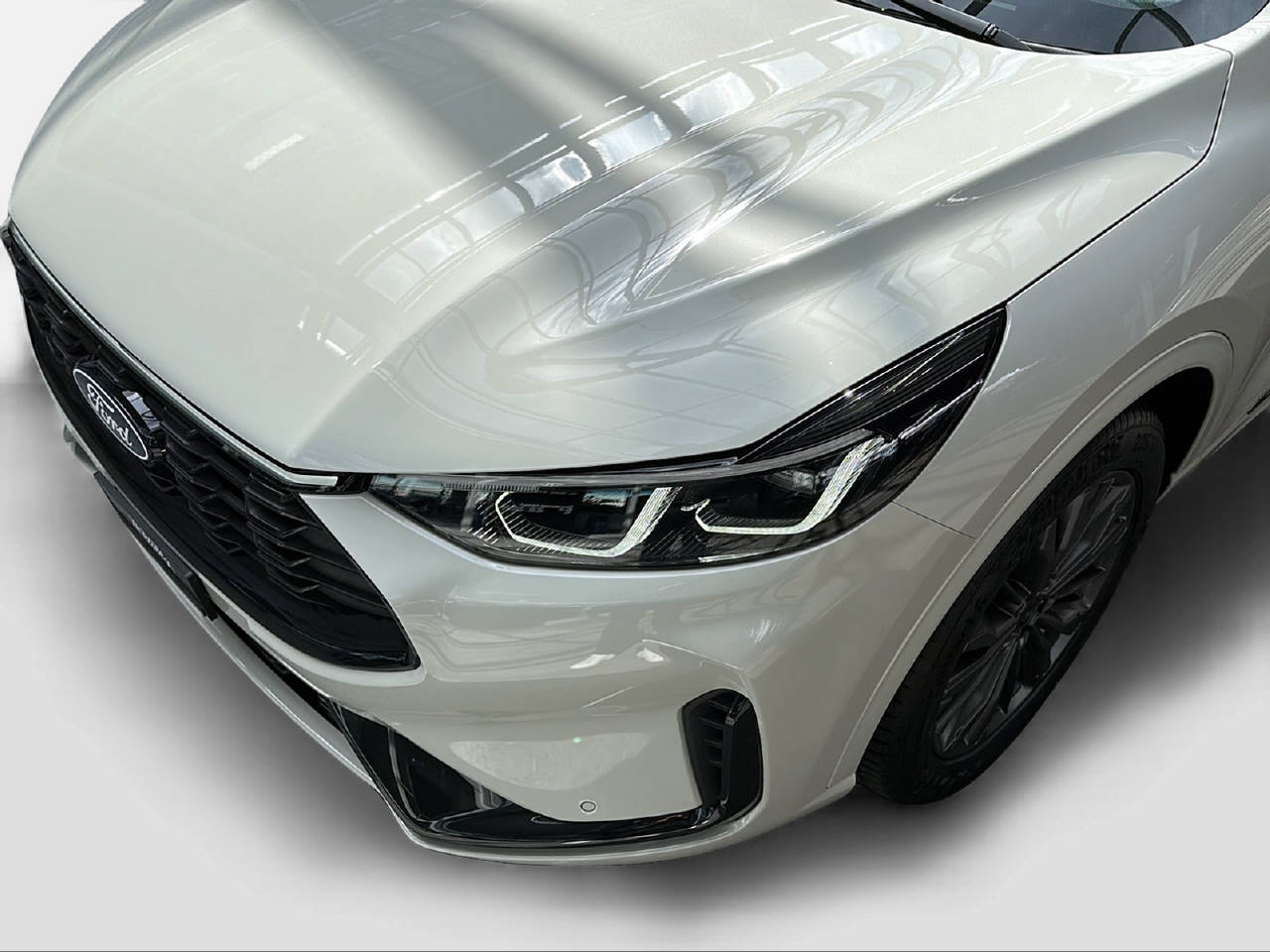 FORD Kuga 2.5 Hybrid Sound Edition AWD-image-8
