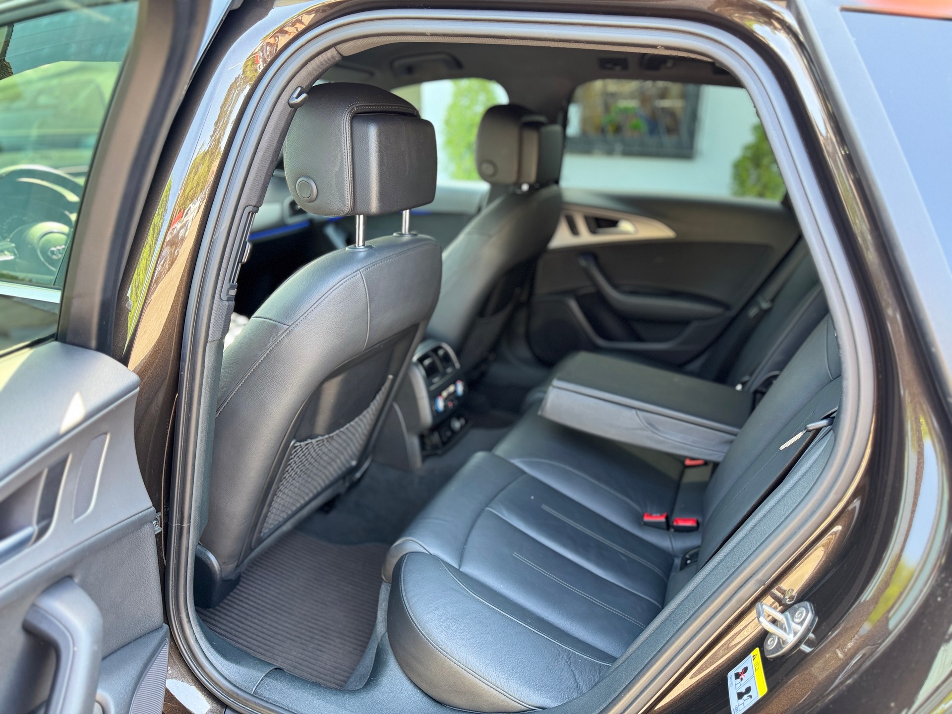 AUDI A6 allroad 3.0 TDI V6 quattro S-tronic-image-7