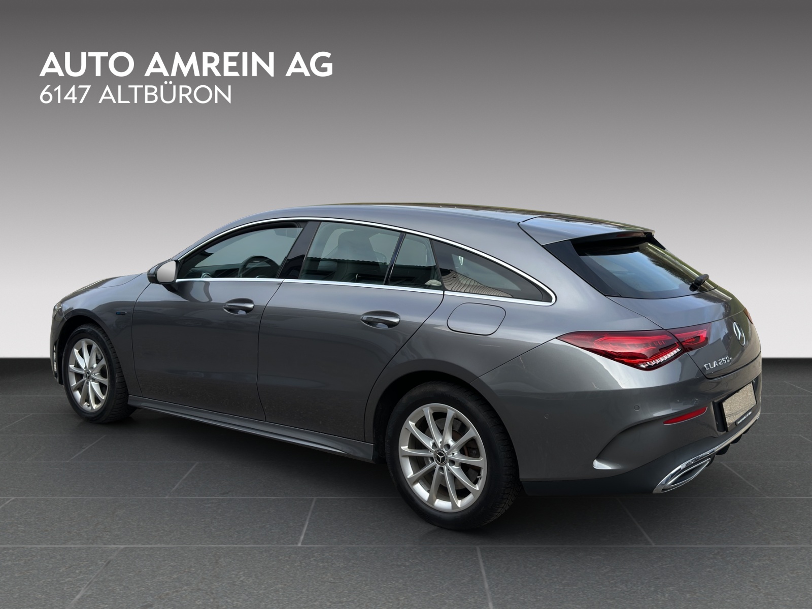 MERCEDES-BENZ CLA Shooting Brake 250 e 8G-DCT AMG Line-image-15