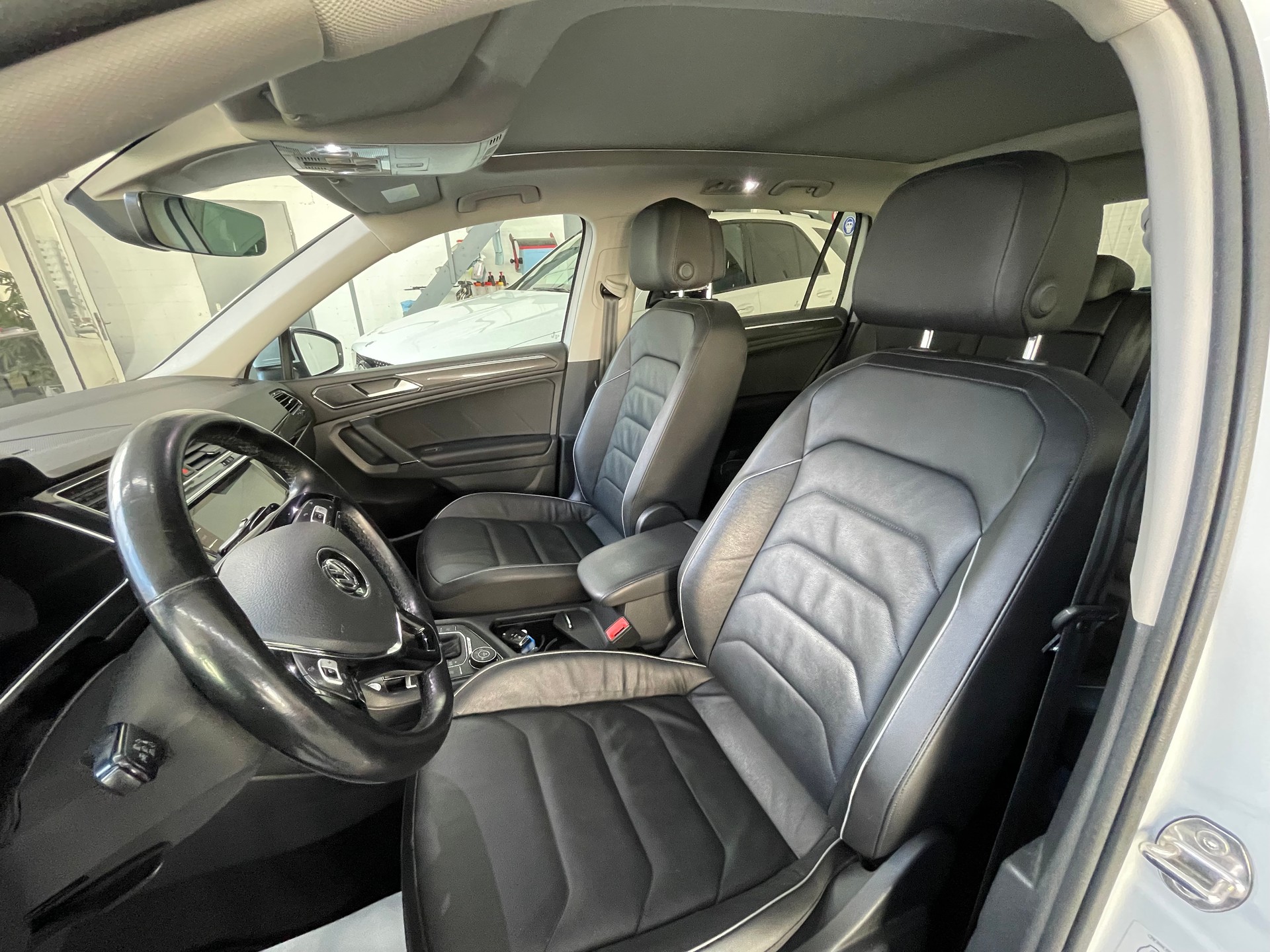 VW Tiguan Allsp 2.0 High 4M-image-10
