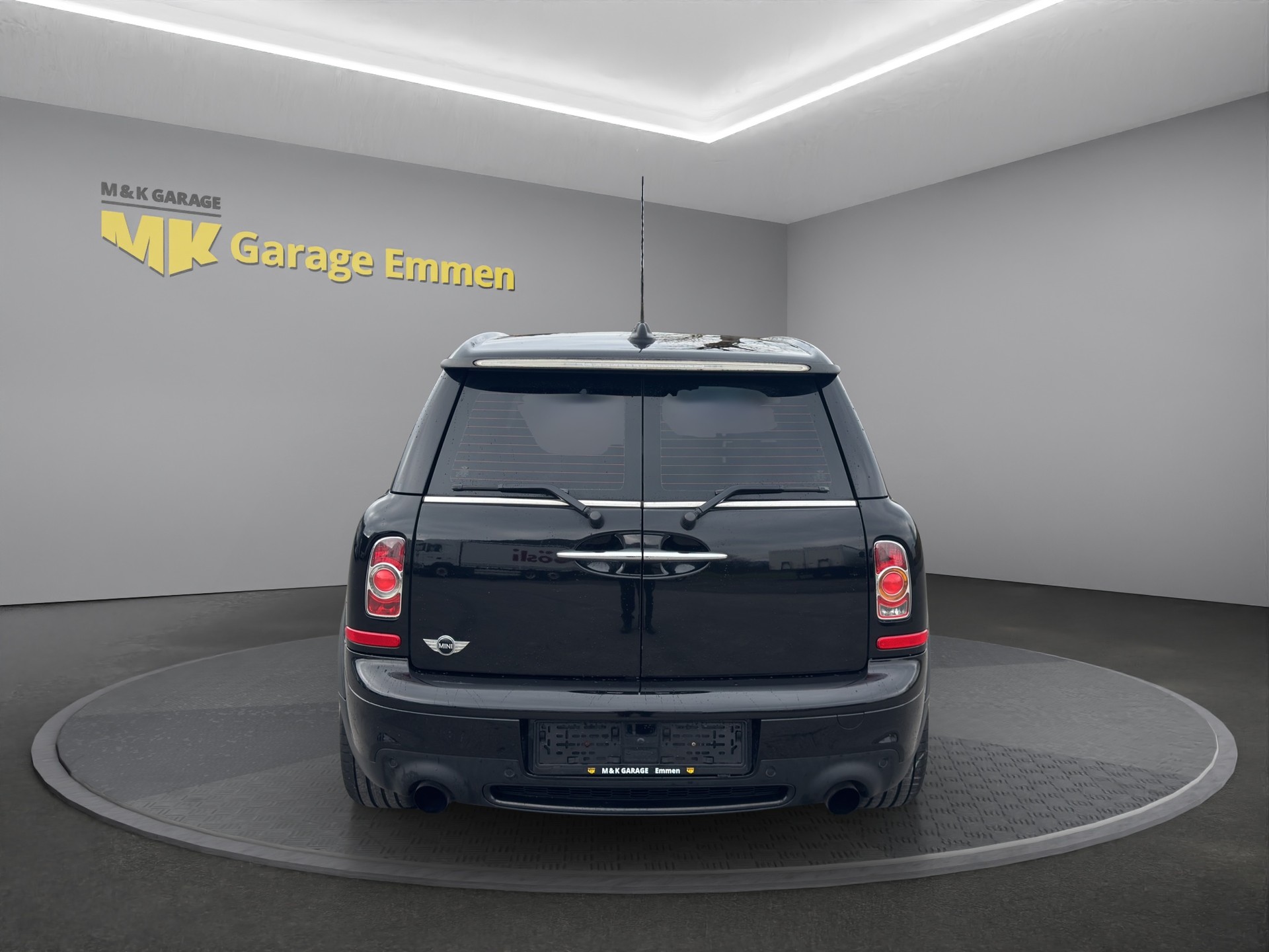 MINI Clubman Cooper John Cooper Works-showroom-element-3