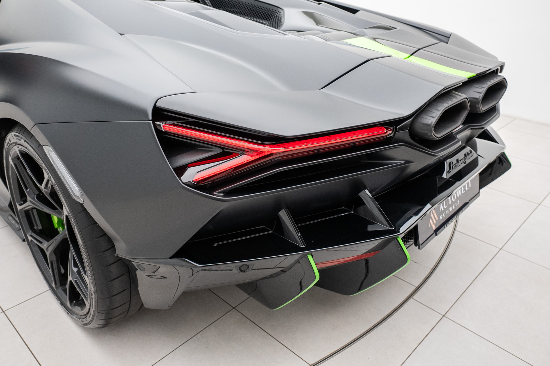 LAMBORGHINI Revuelto HPEV-image-21