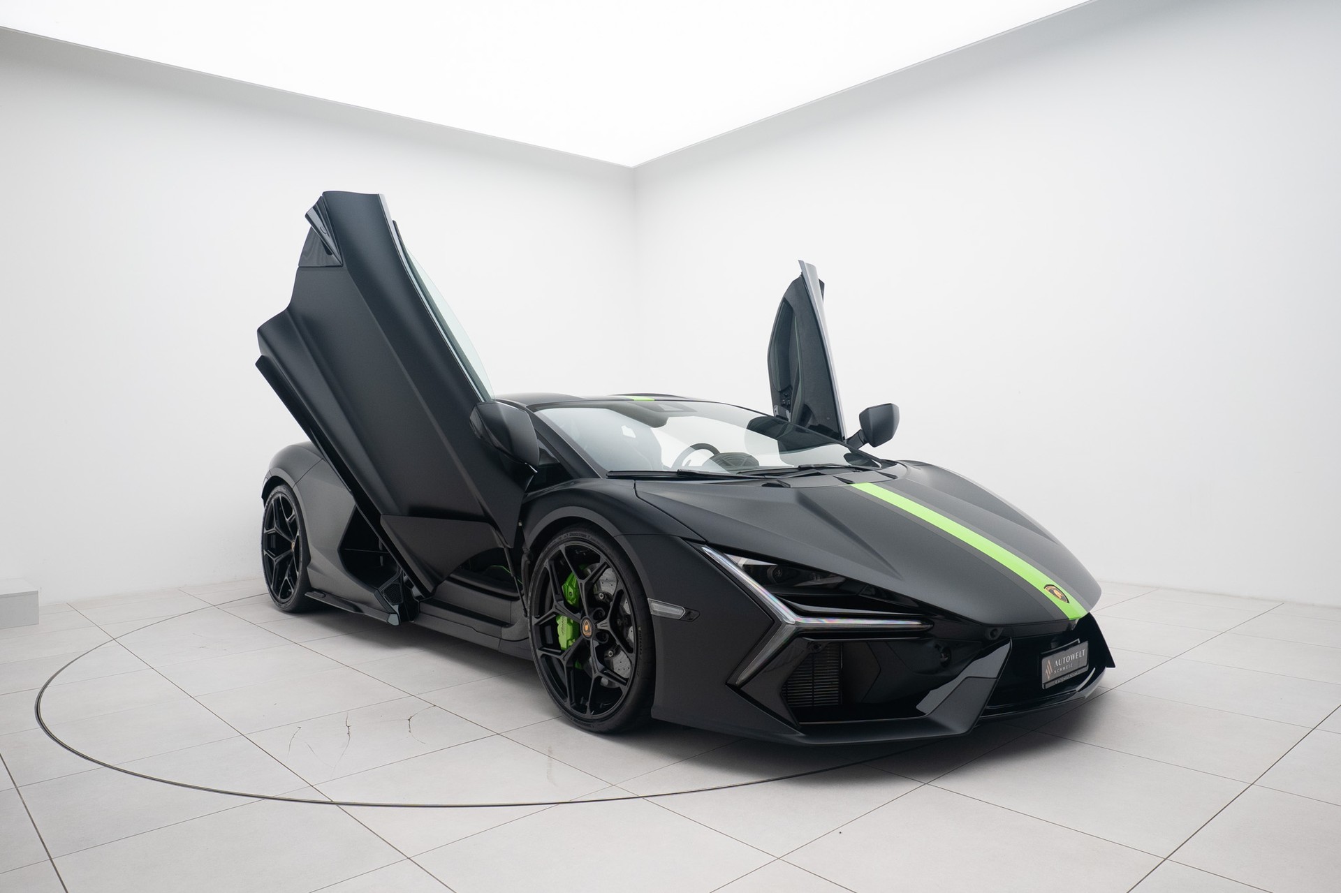 LAMBORGHINI Revuelto HPEV-image-23