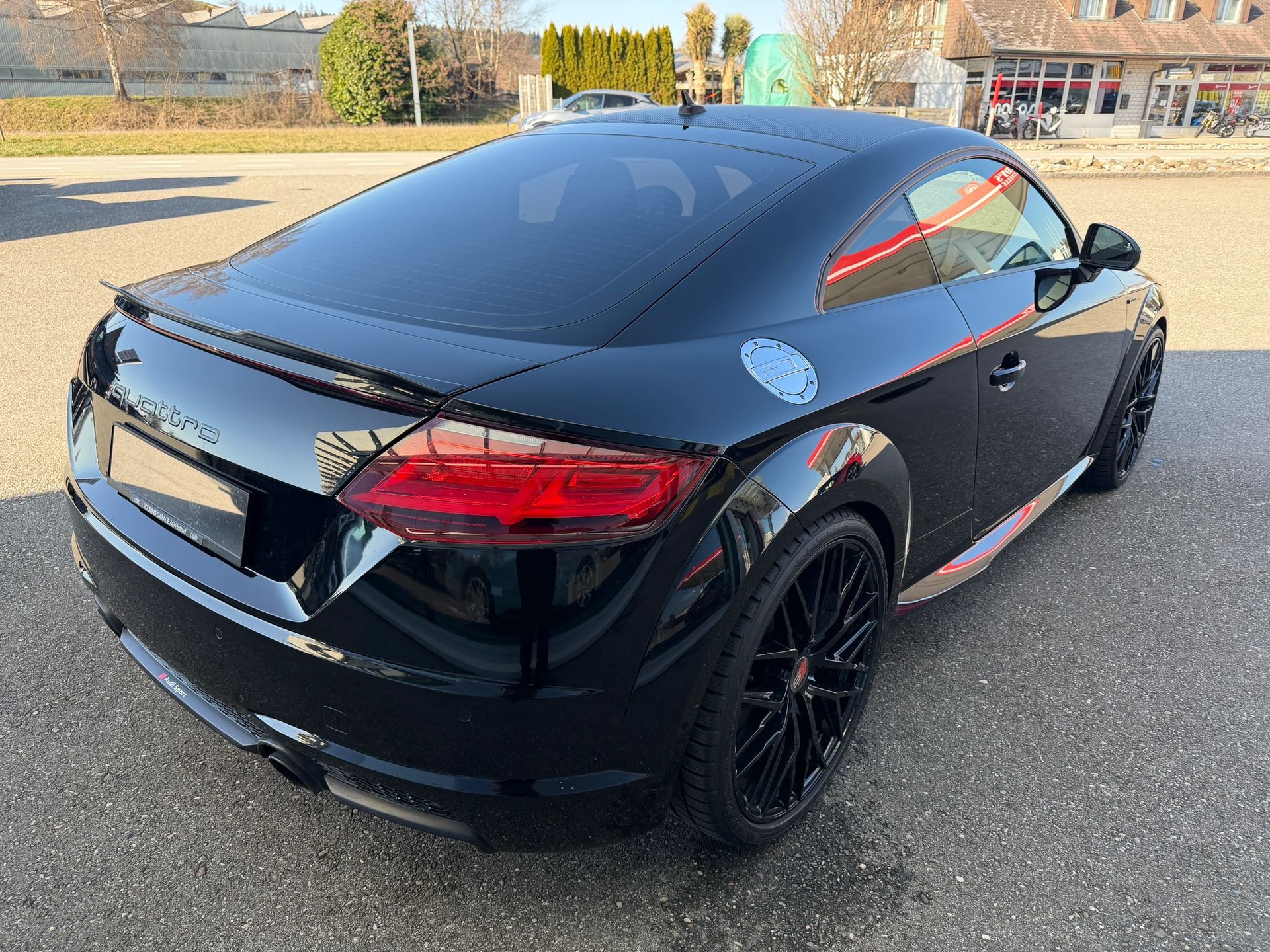 AUDI TT Coupé 2.0 TFSI quattro S-tronic-image-4