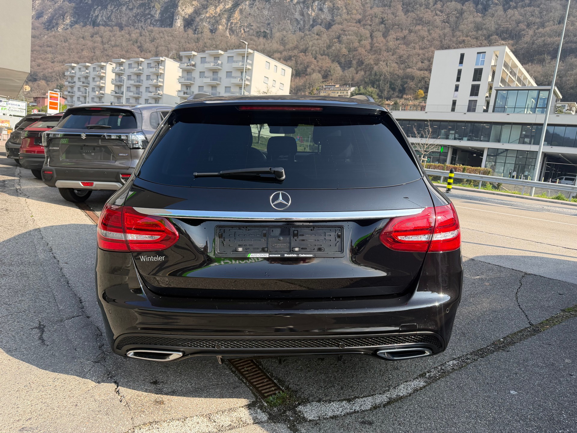 MERCEDES-BENZ C 250 d Swiss Star AMG Line 4Matic 9G-Tronic-image-7