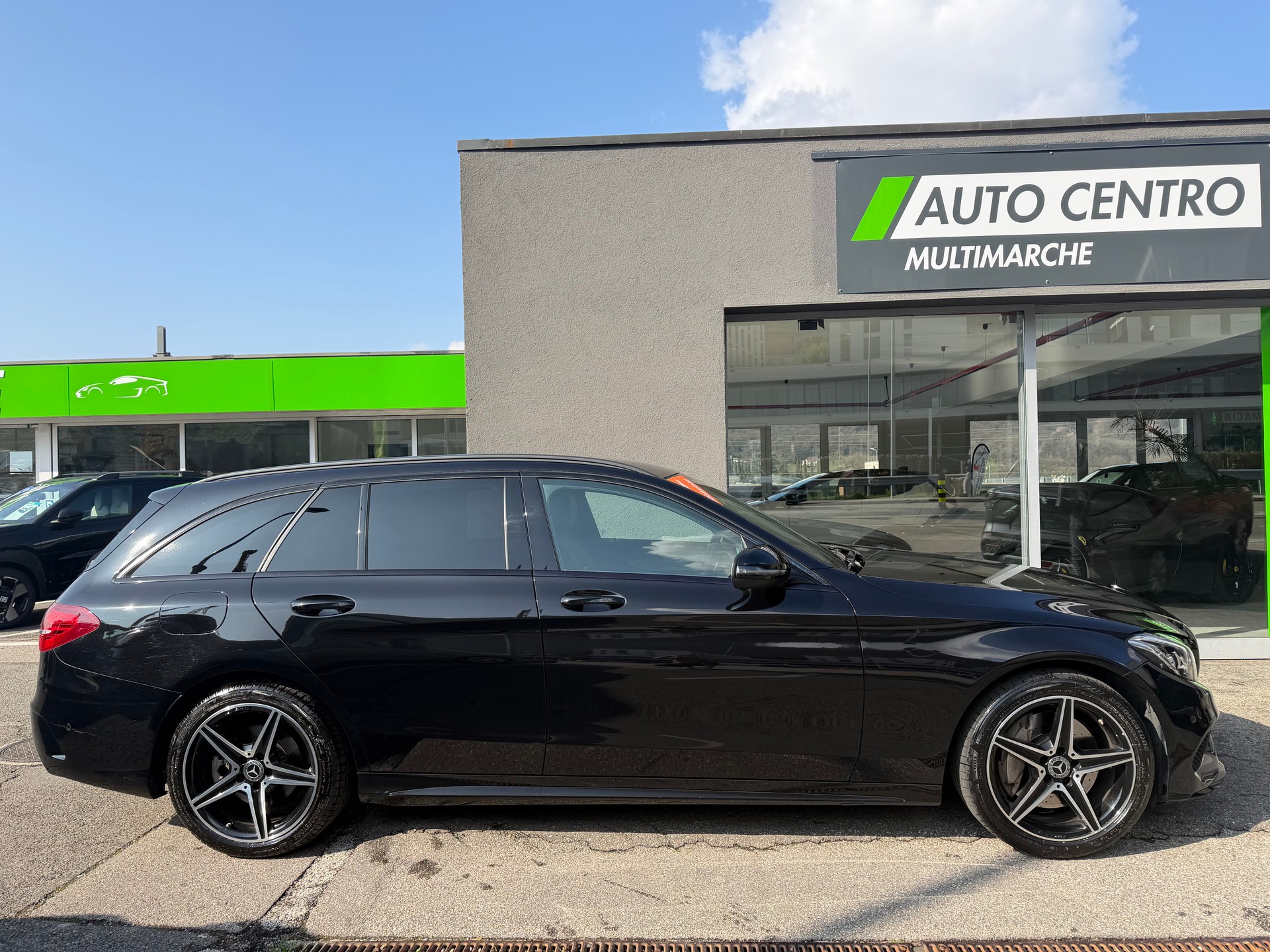 MERCEDES-BENZ C 250 d Swiss Star AMG Line 4Matic 9G-Tronic-image-5