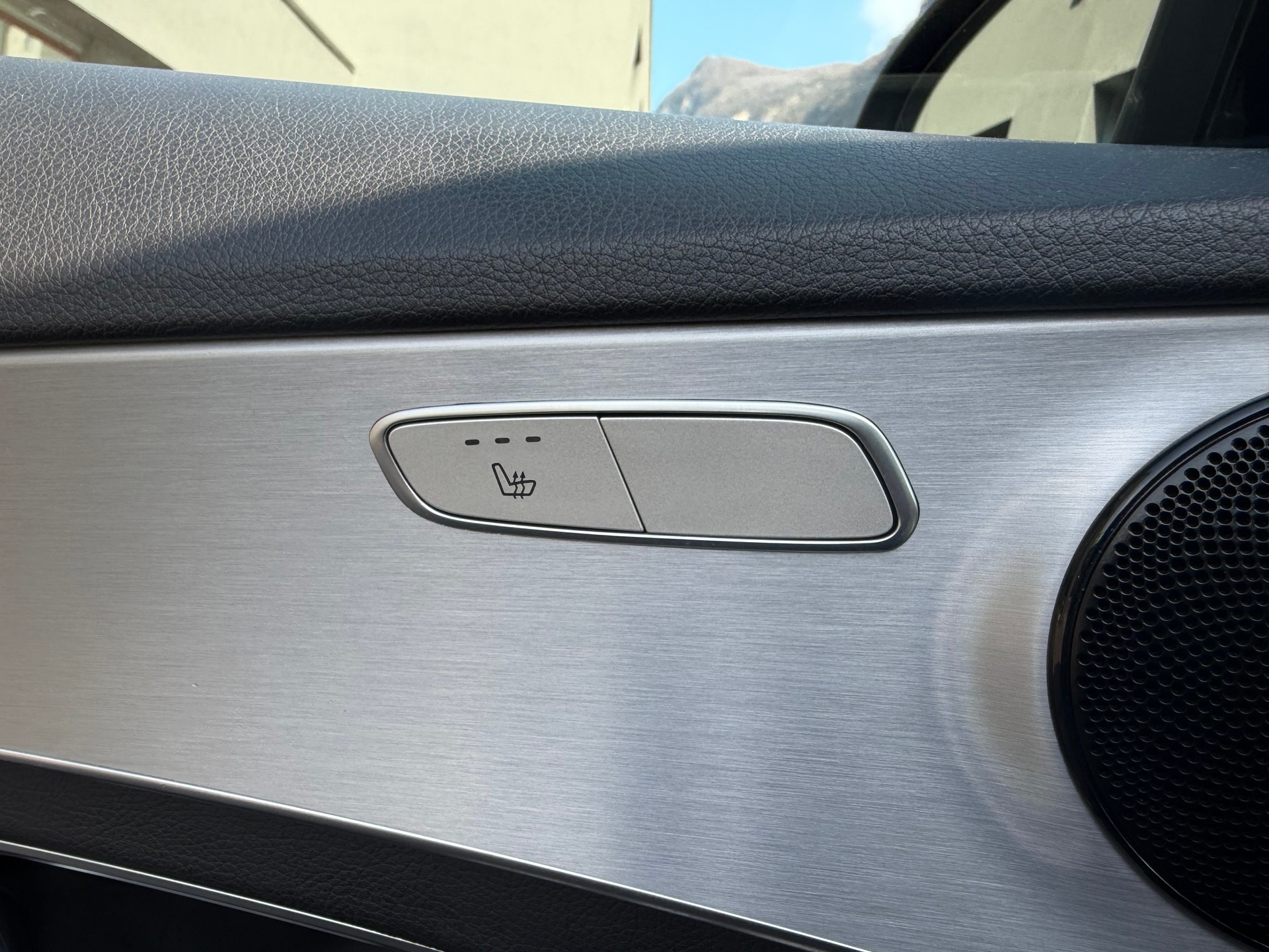 MERCEDES-BENZ C 250 d Swiss Star AMG Line 4Matic 9G-Tronic-image-14