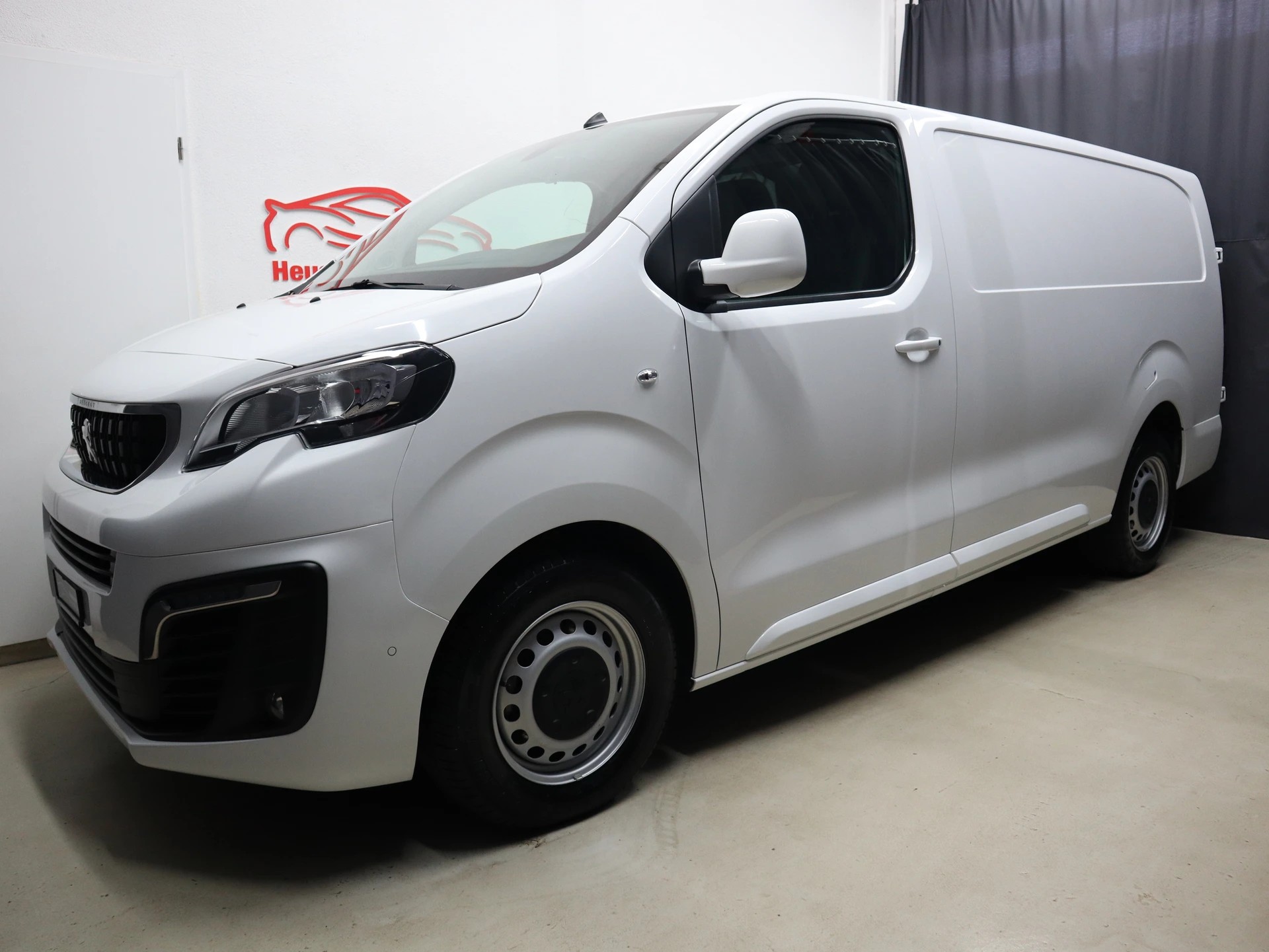 PEUGEOT Expert 2.0 BlueHDi 120 S&S Premium Long - L3 - 3 Sitzplätze - Navi - DAB+ - Standheizung - Kamera - 122 PS-showroom-element-1