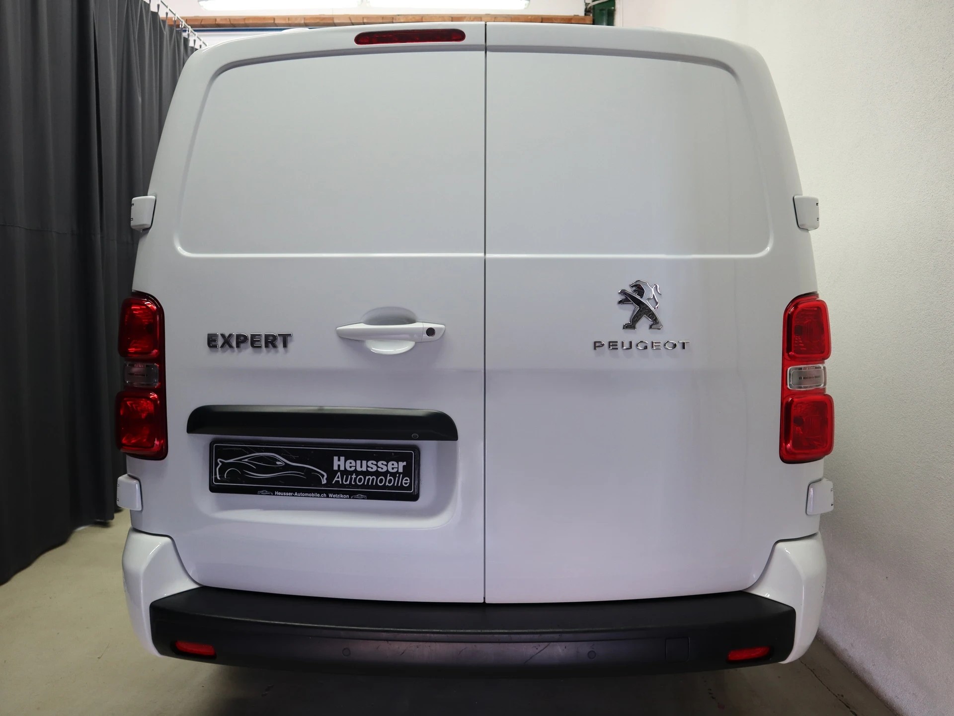 PEUGEOT Expert 2.0 BlueHDi 120 S&S Premium Long - L3 - 3 Sitzplätze - Navi - DAB+ - Standheizung - Kamera - 122 PS-image-6