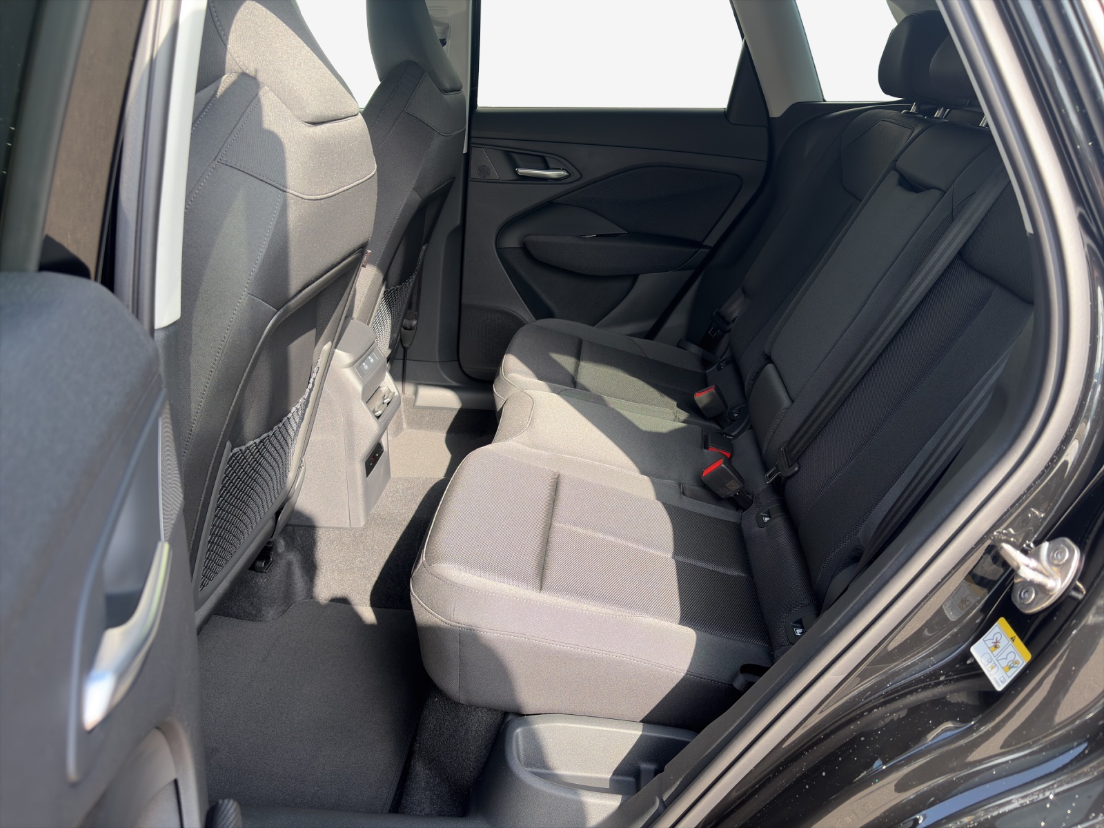 AUDI Q3 SUV 110 kW TFSI S tronic-image-11